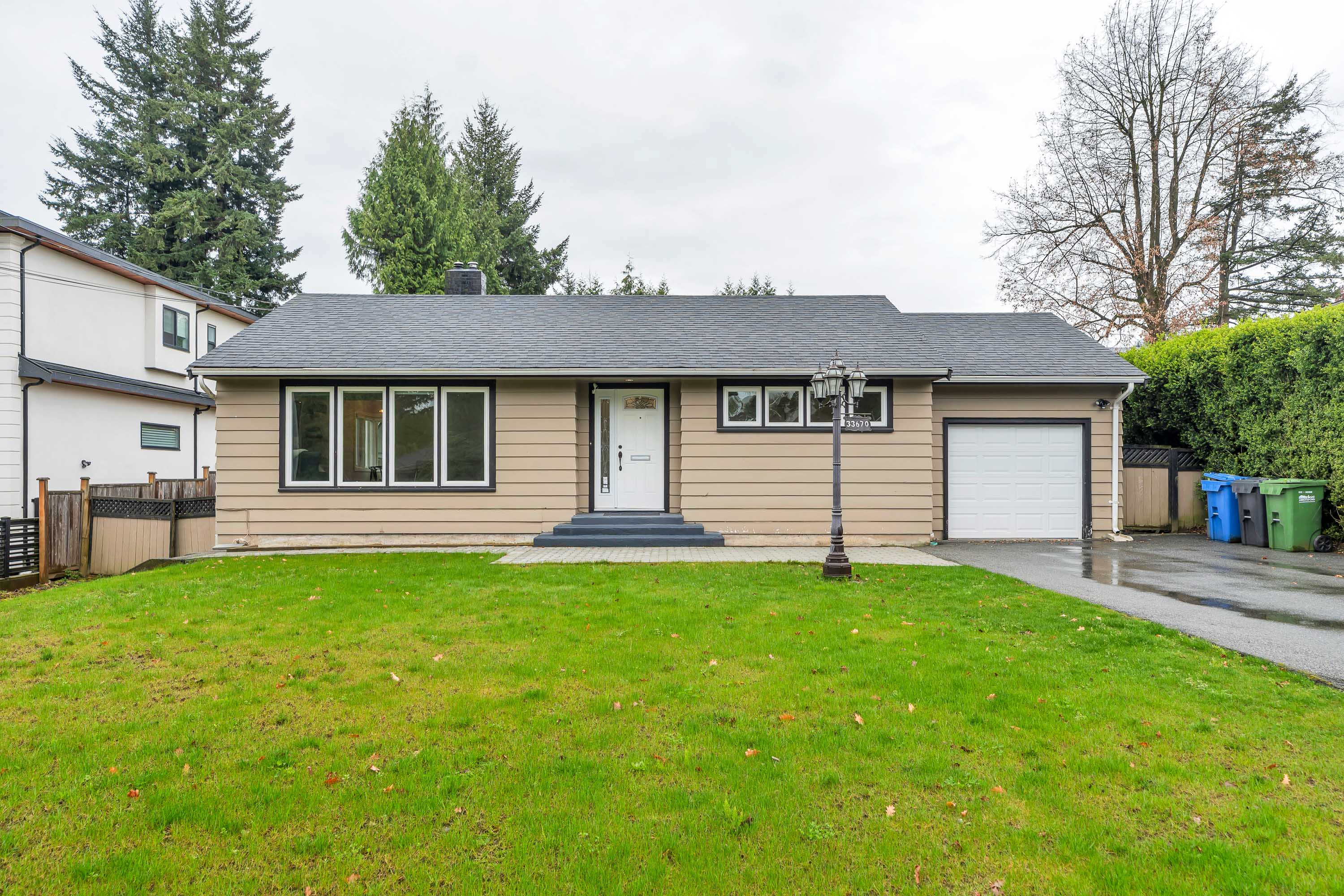 33670 Lincoln Road, Abbotsford