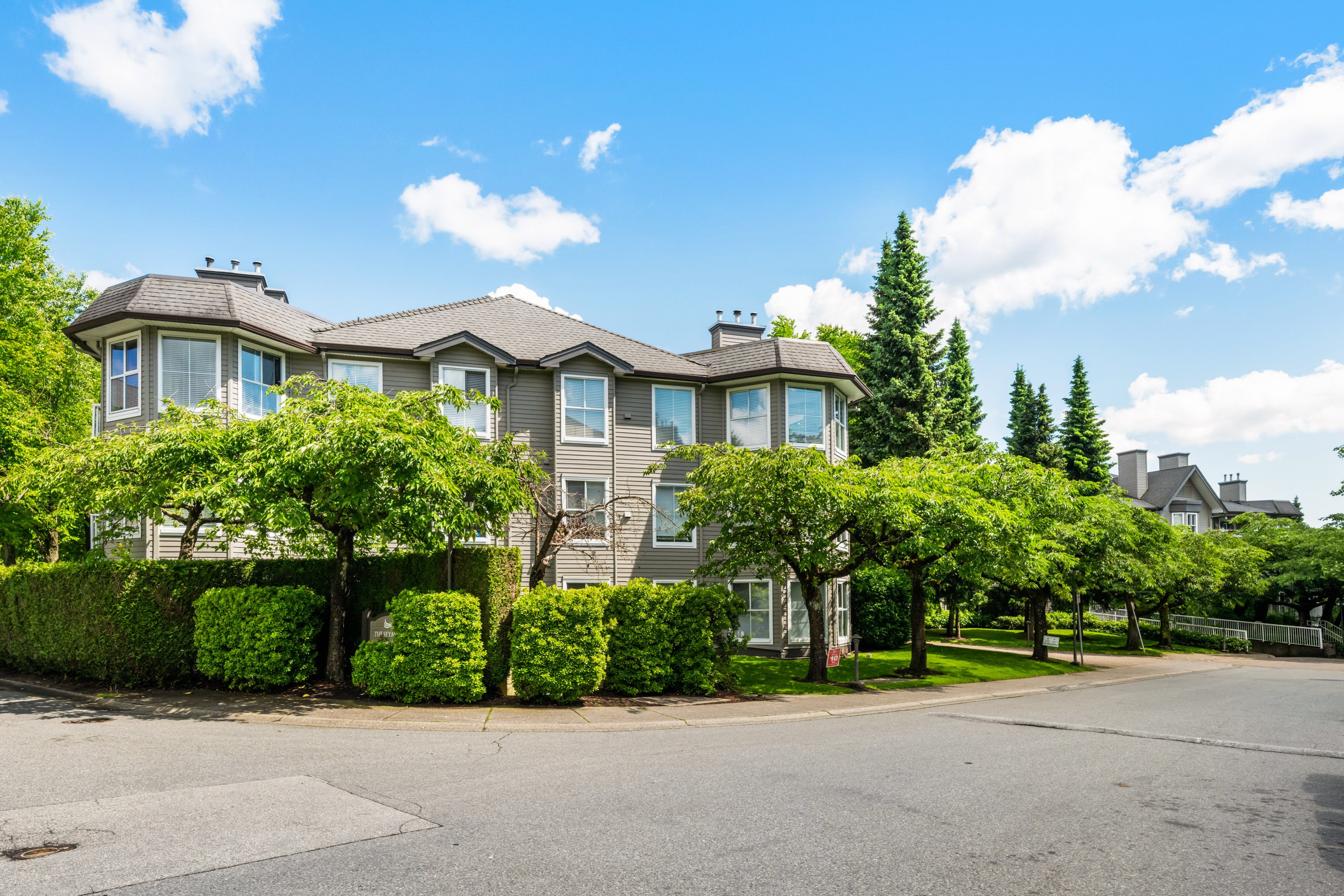 206 - 15150 108 Avenue, Surrey