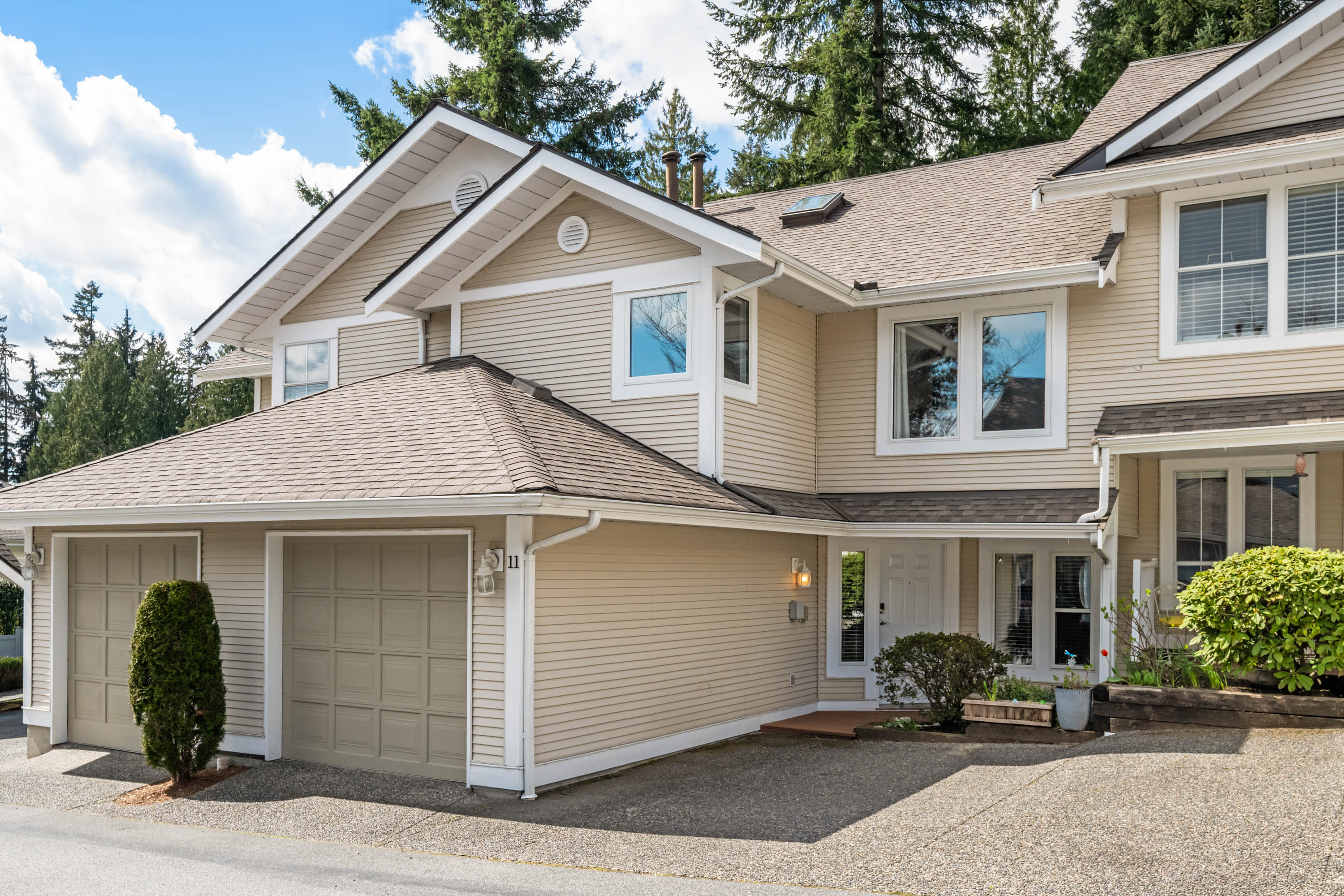 11 - 2590 Panorama Drive, Coquitlam