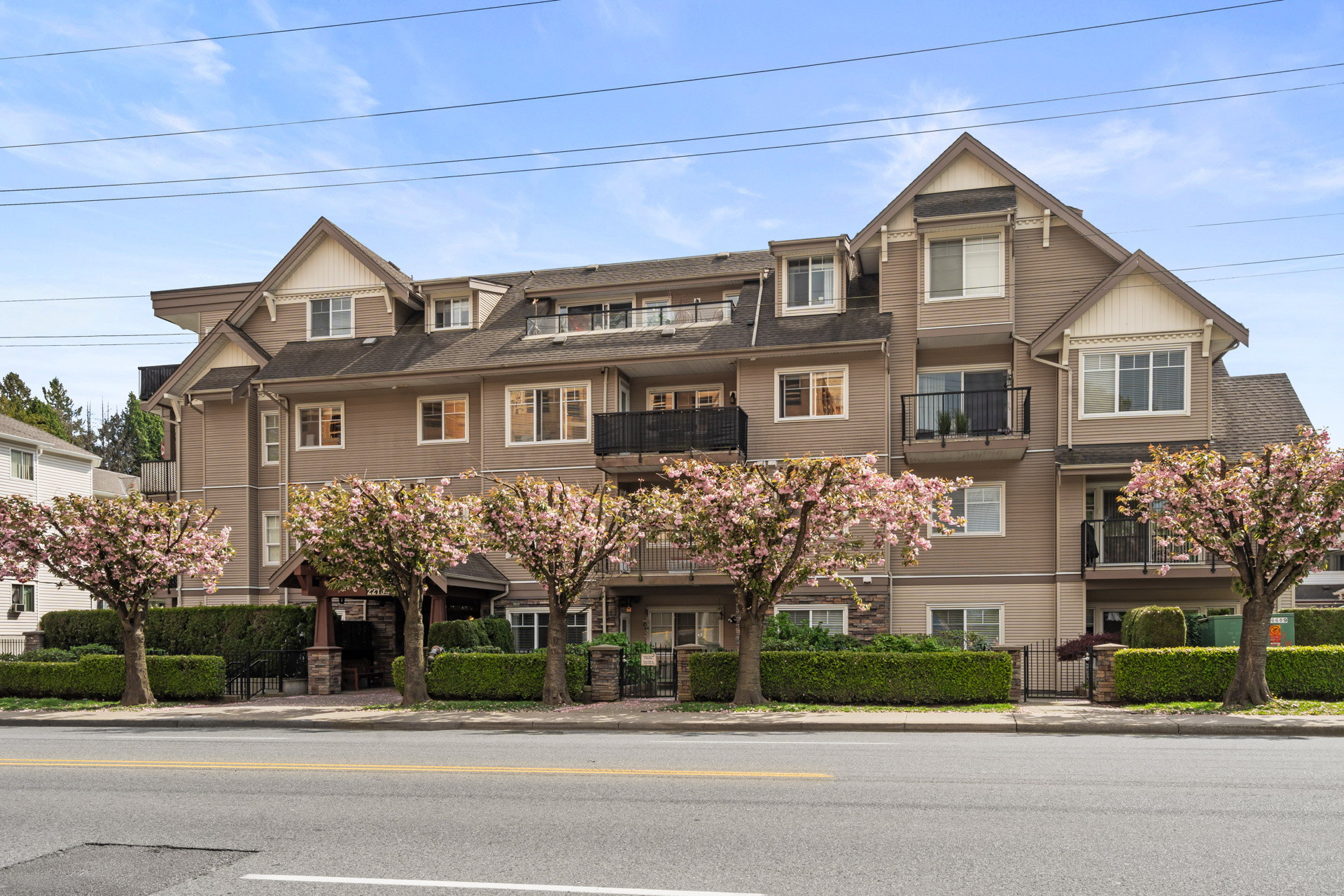 409 - 22150 Dewdney Trunk Road, Maple Ridge