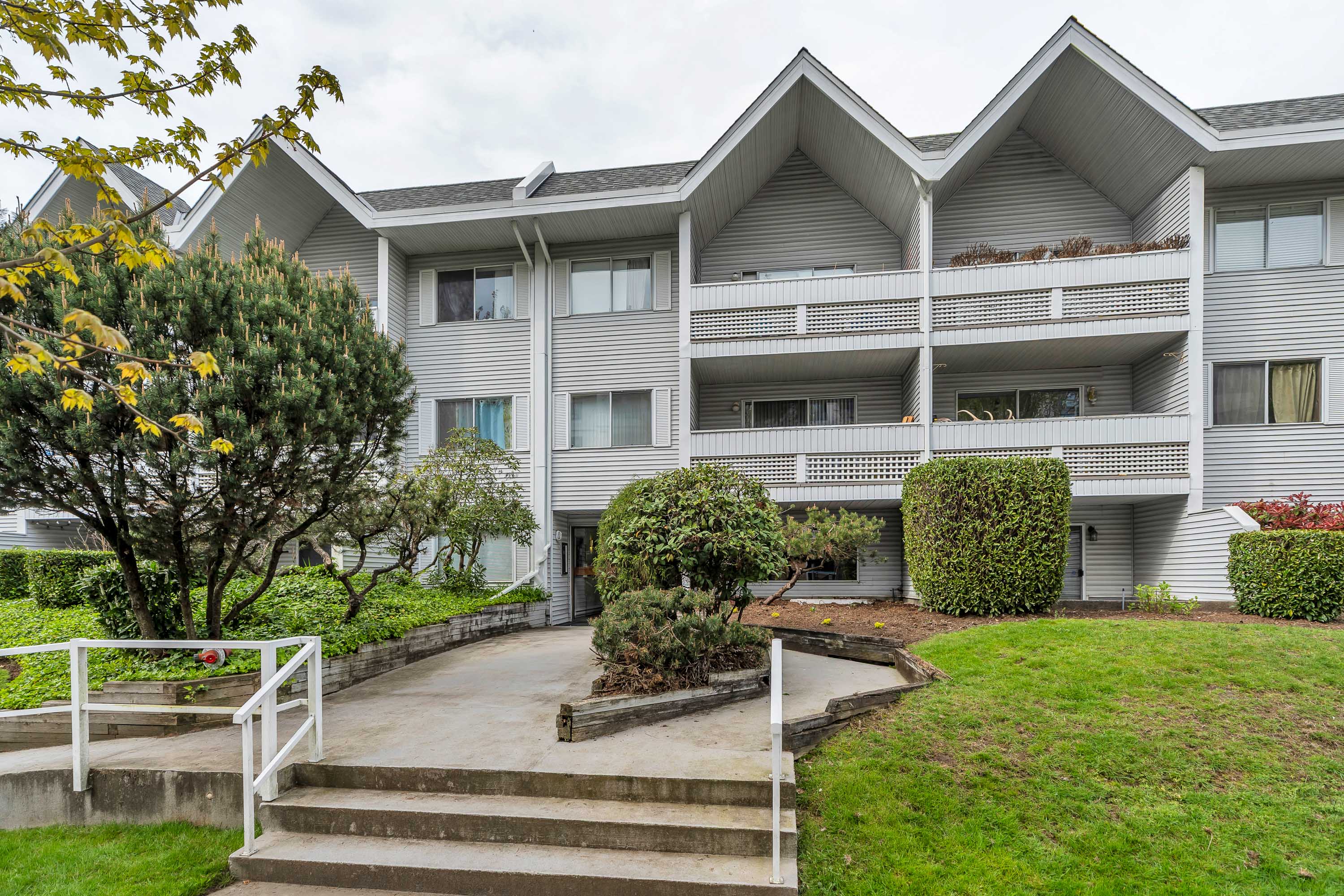 311 - 2055 Suffolk Avenue, Port Coquitlam
