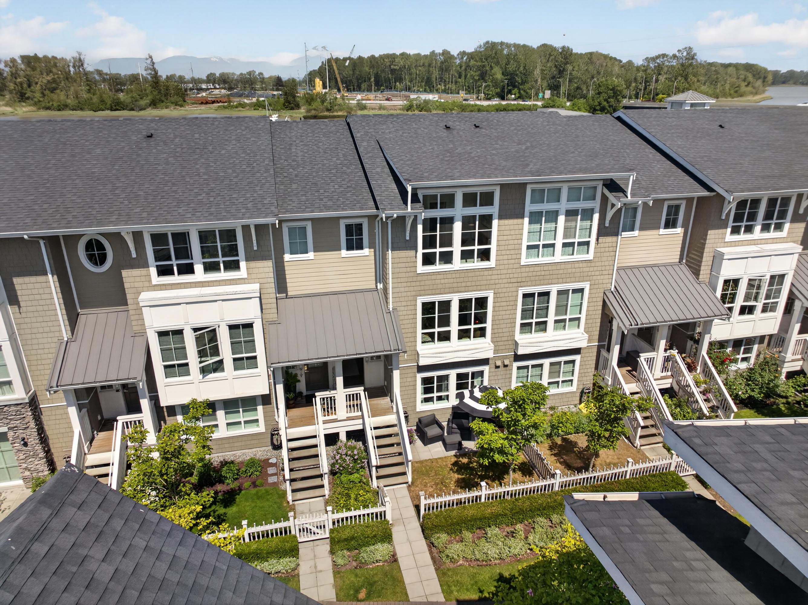 63 - 5551 Admiral Way, Delta
