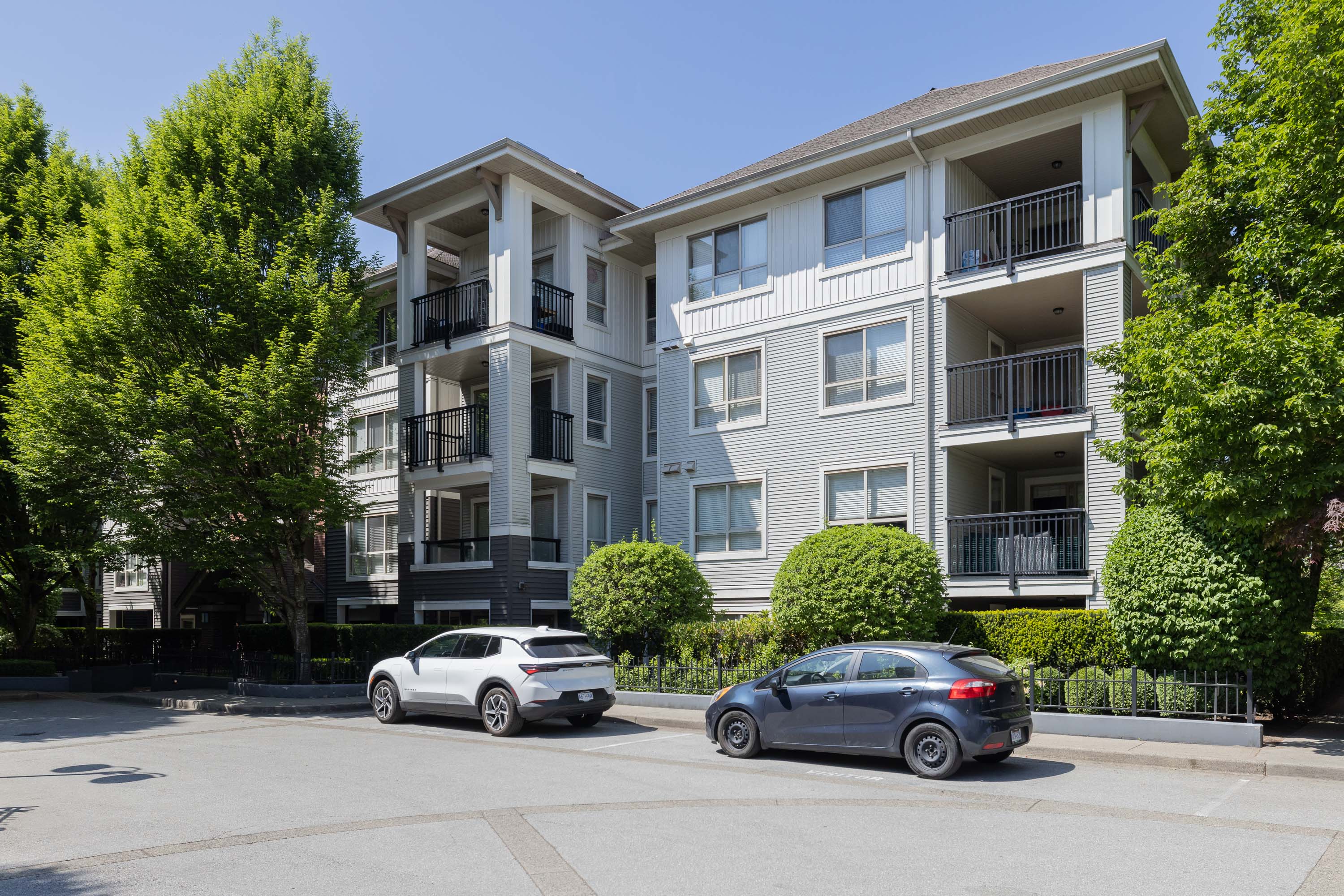 D401 - 8929 202 street, Langley