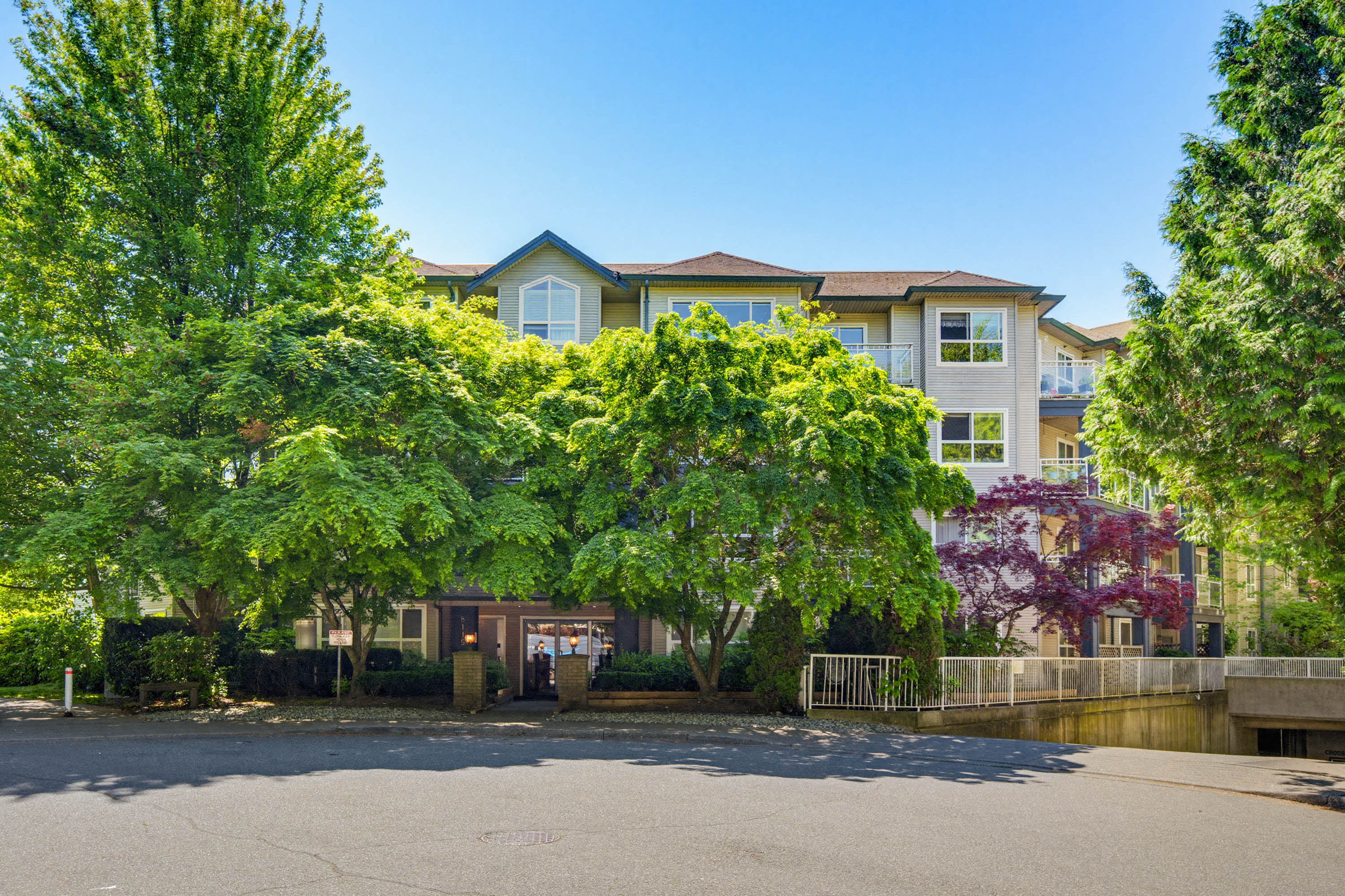 202 - 8115 121A Street, Delta