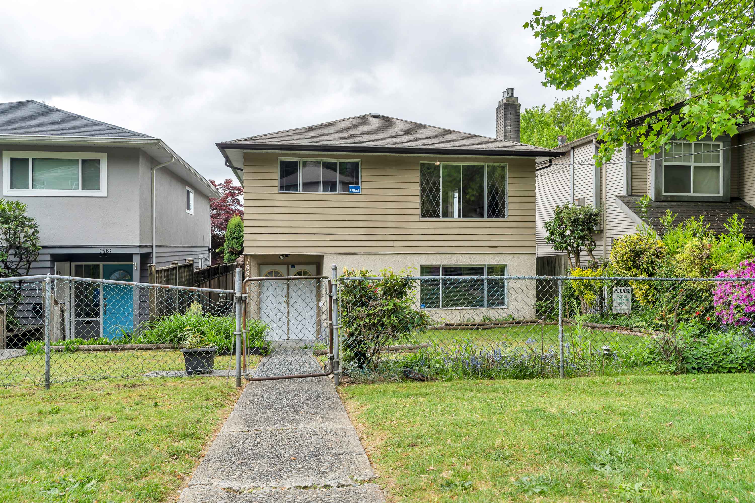 1555 Burrill Avenue, North Vancouver