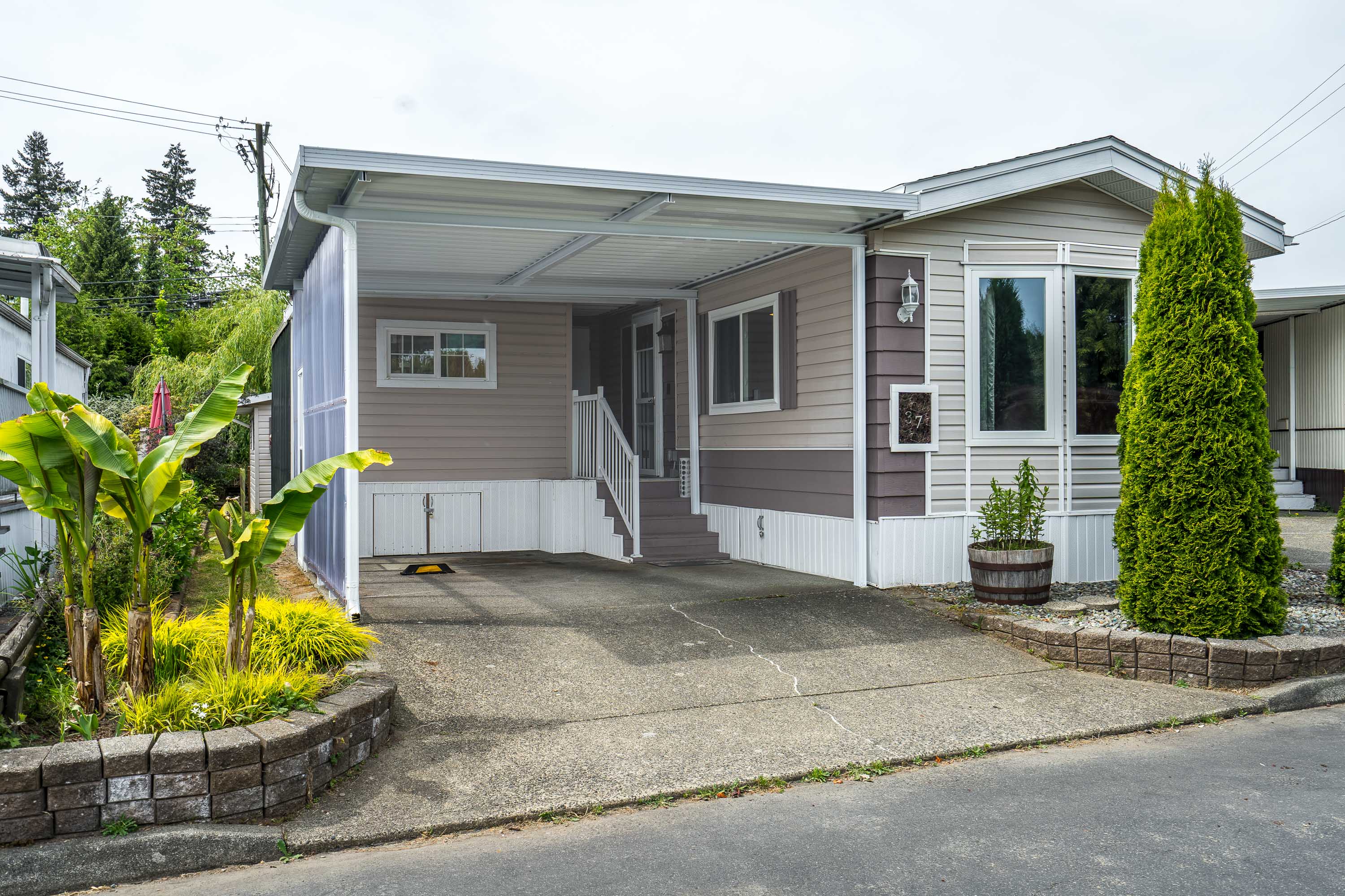37 - 8670 156 Street, Surrey