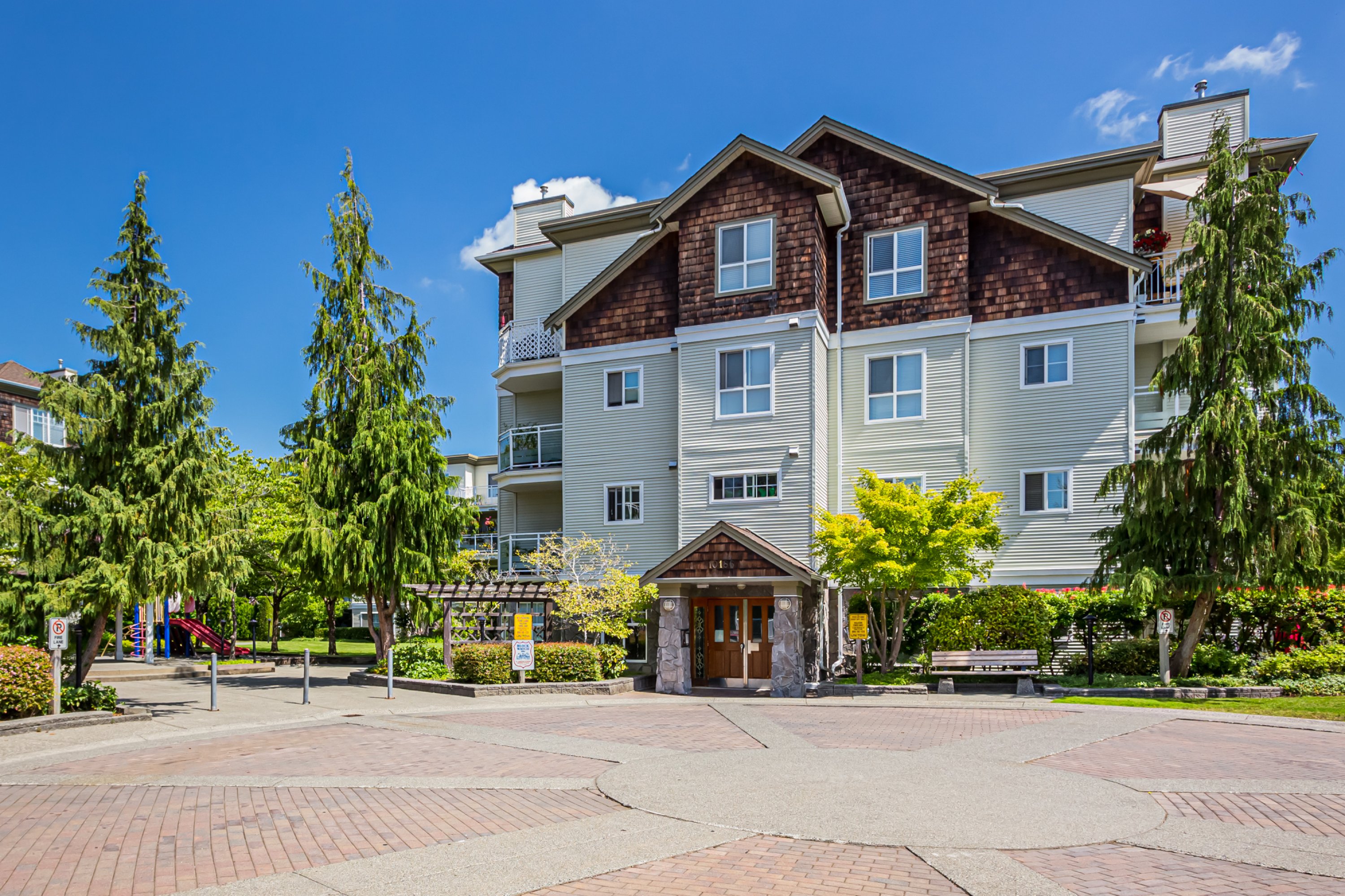 303 - 10186 155 Street, Surrey