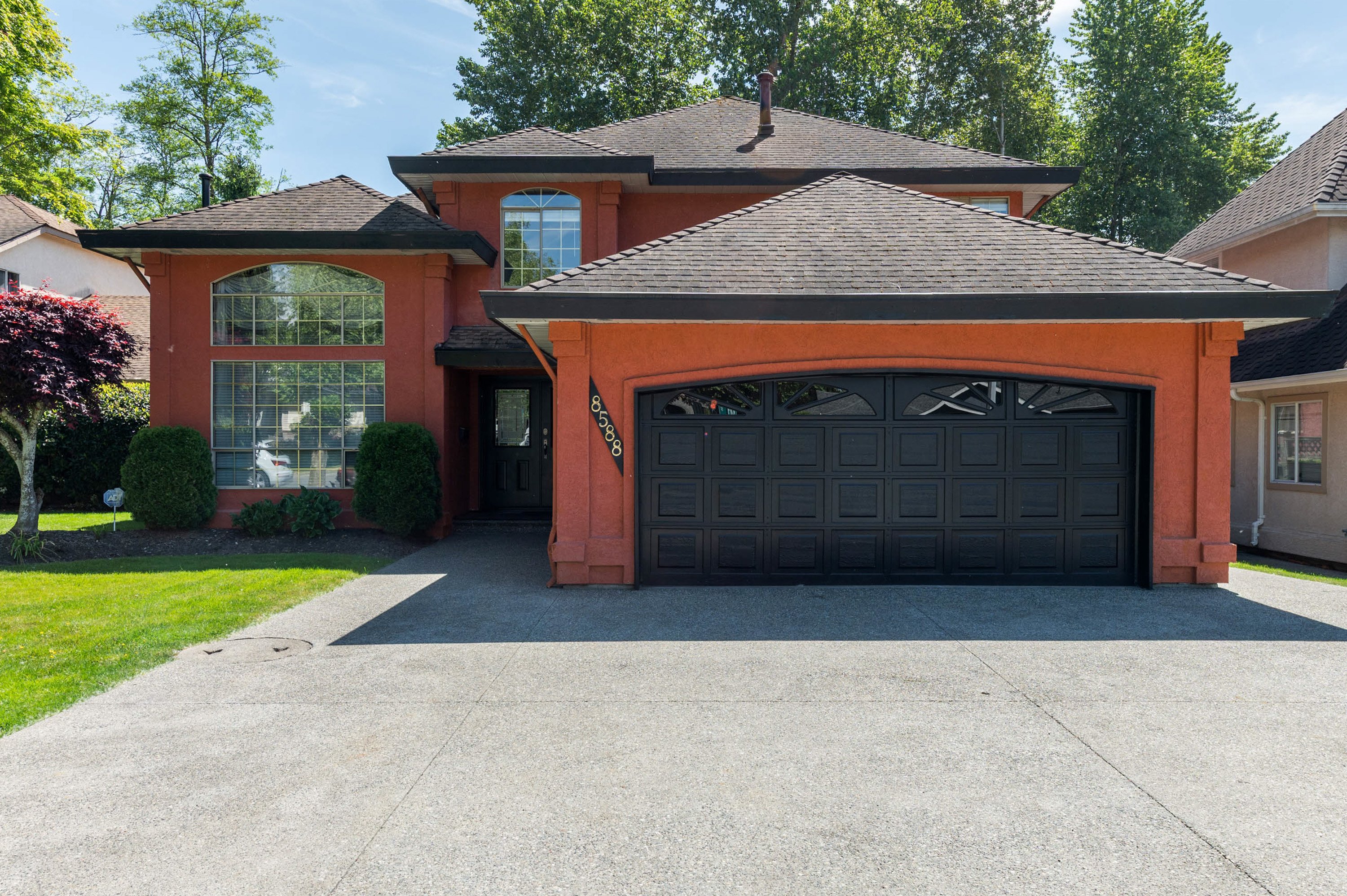 8588 141 Street, Surrey