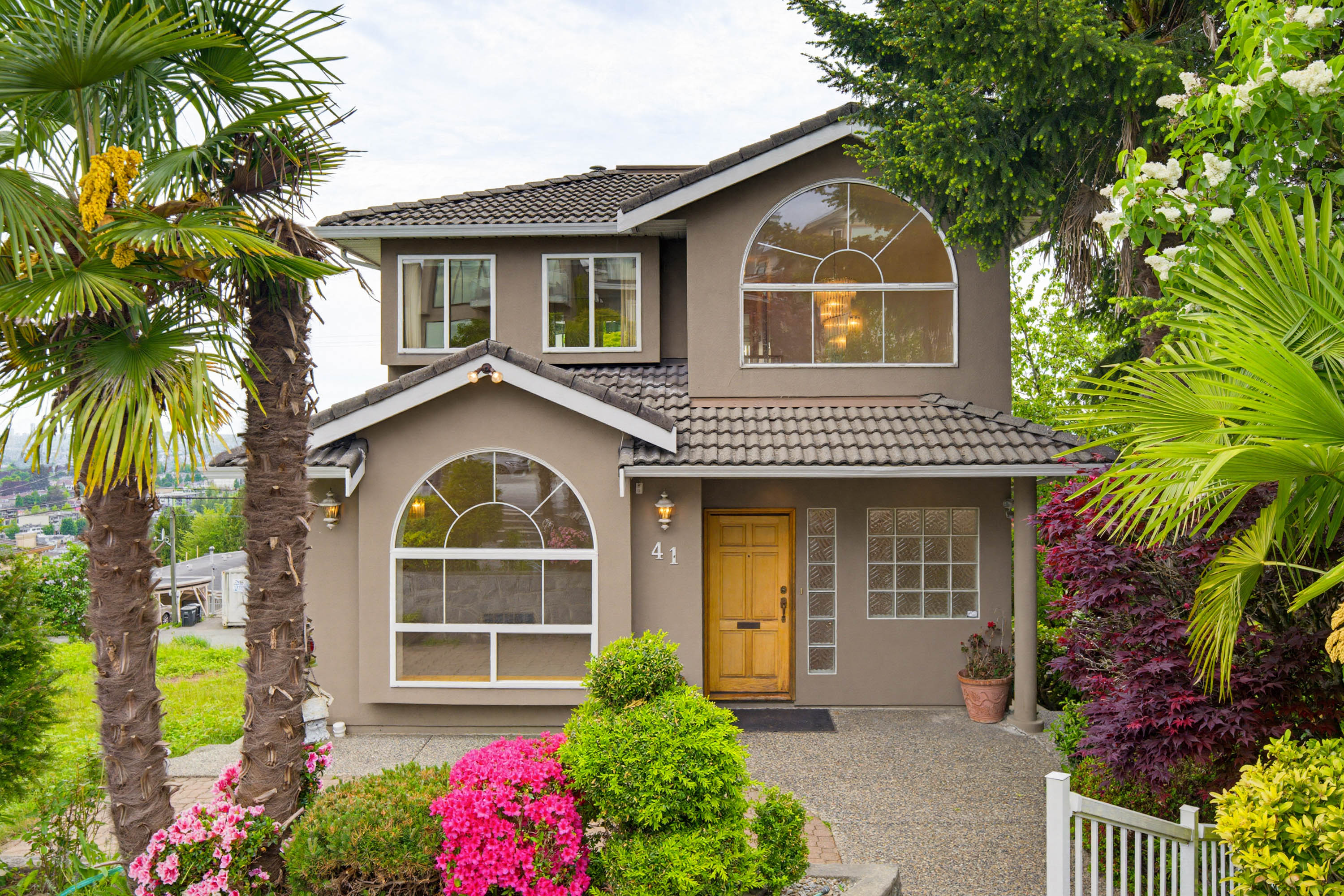 41 North Hythe Avenue, Burnaby