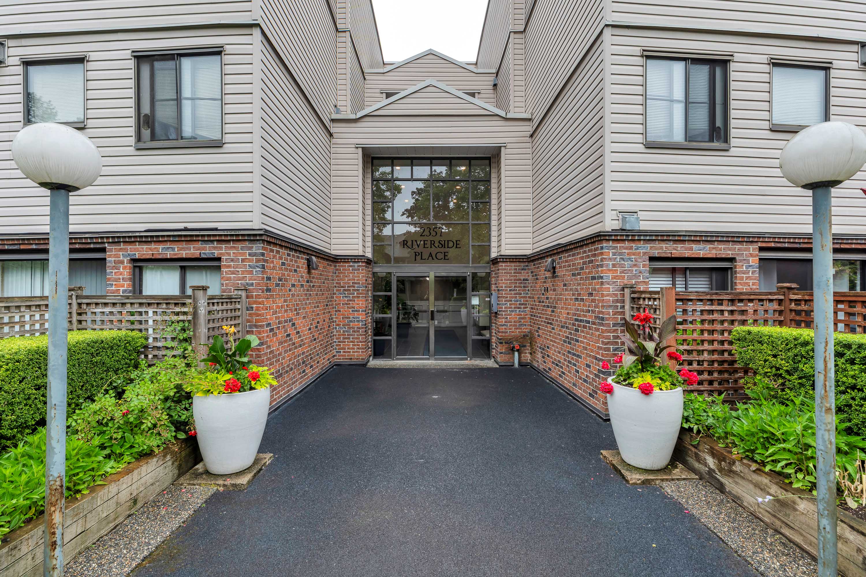 201 - 2357 Whyte Avenue, Port Coquitlam
