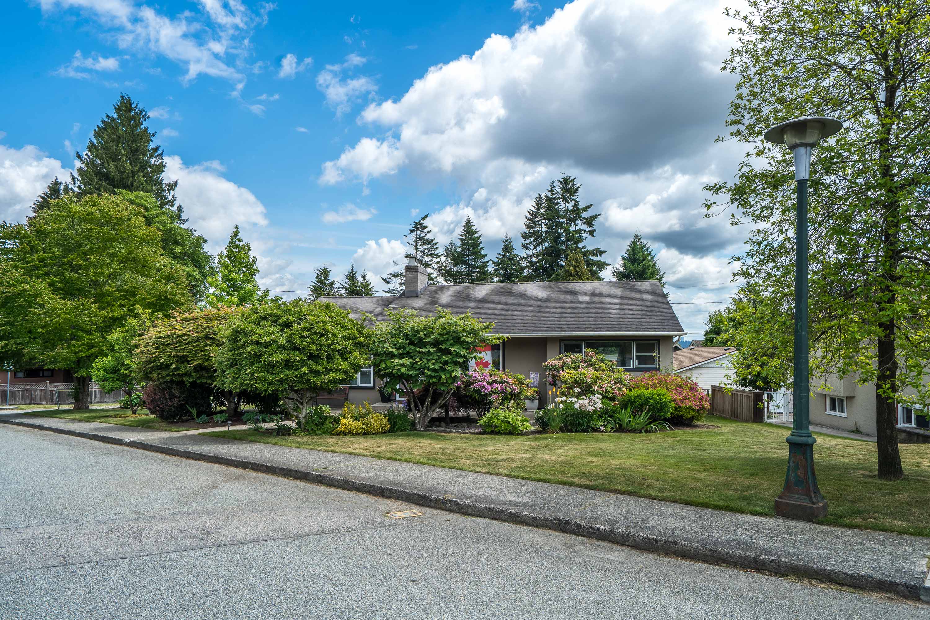 324 Churchill Avenue, New Westminster