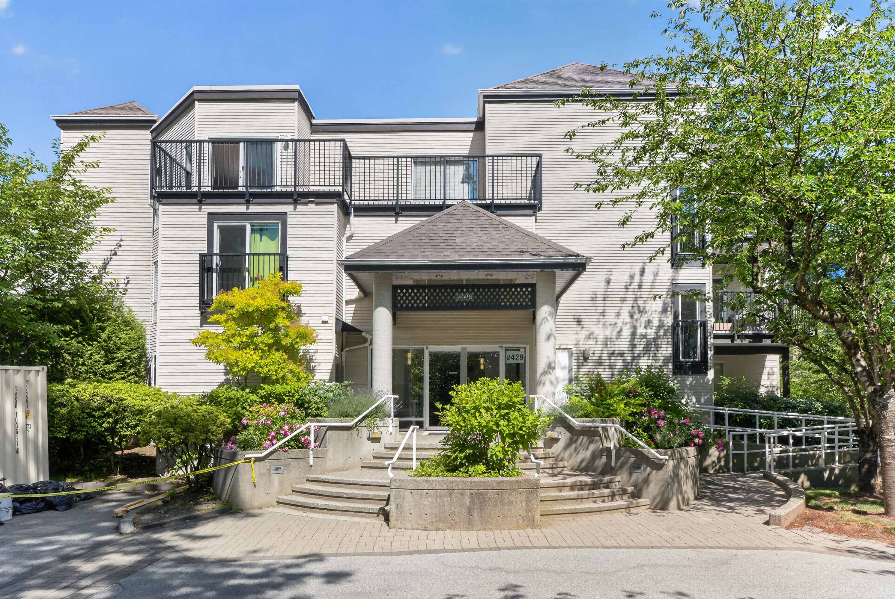 302 - 2429 Hawthorne Avenue, Port Coquitlam