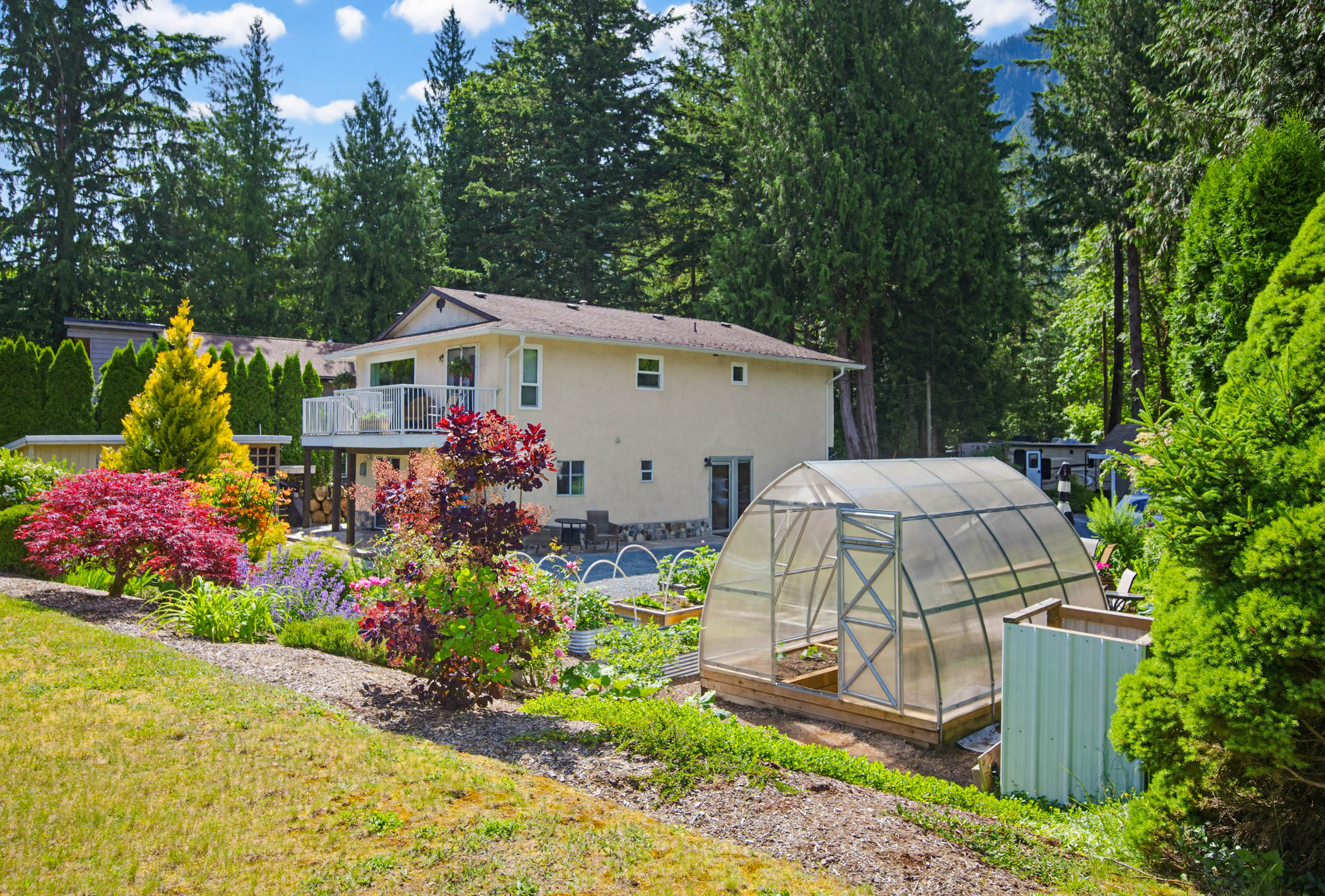 120 Robertson Crescent, Hope