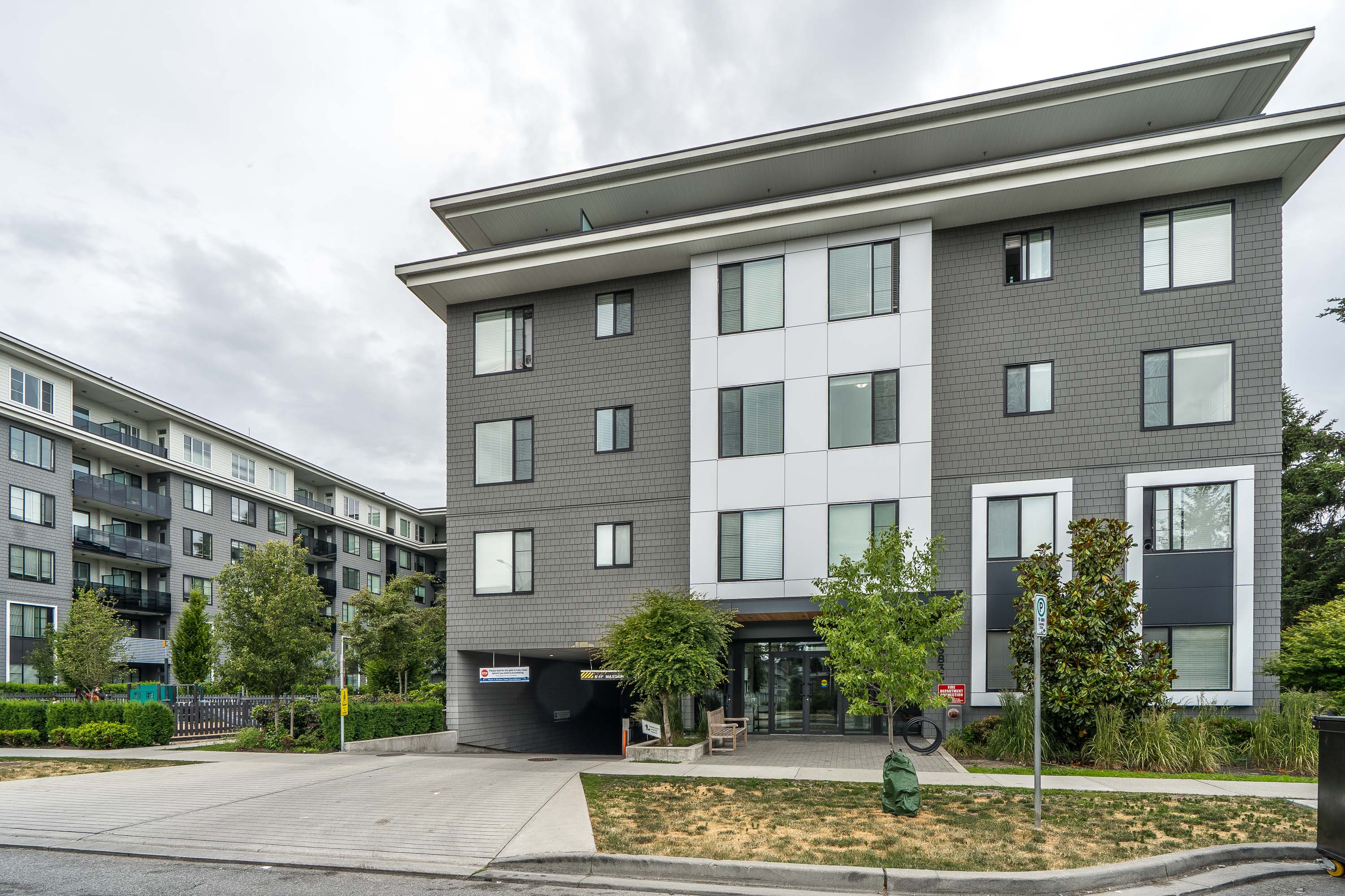405 - 15835 85 Avenue, Surrey