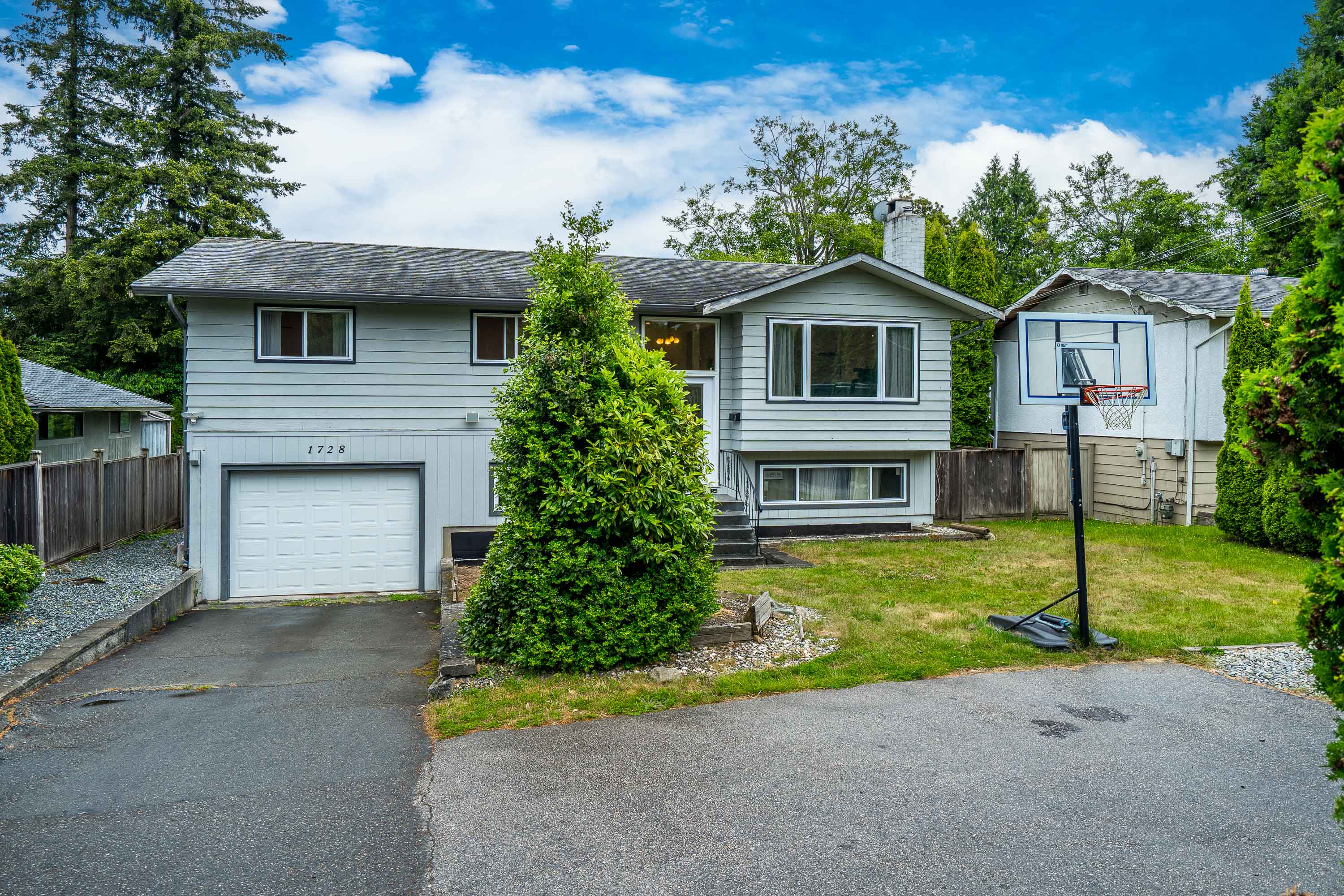 1728 156 Street, Surrey