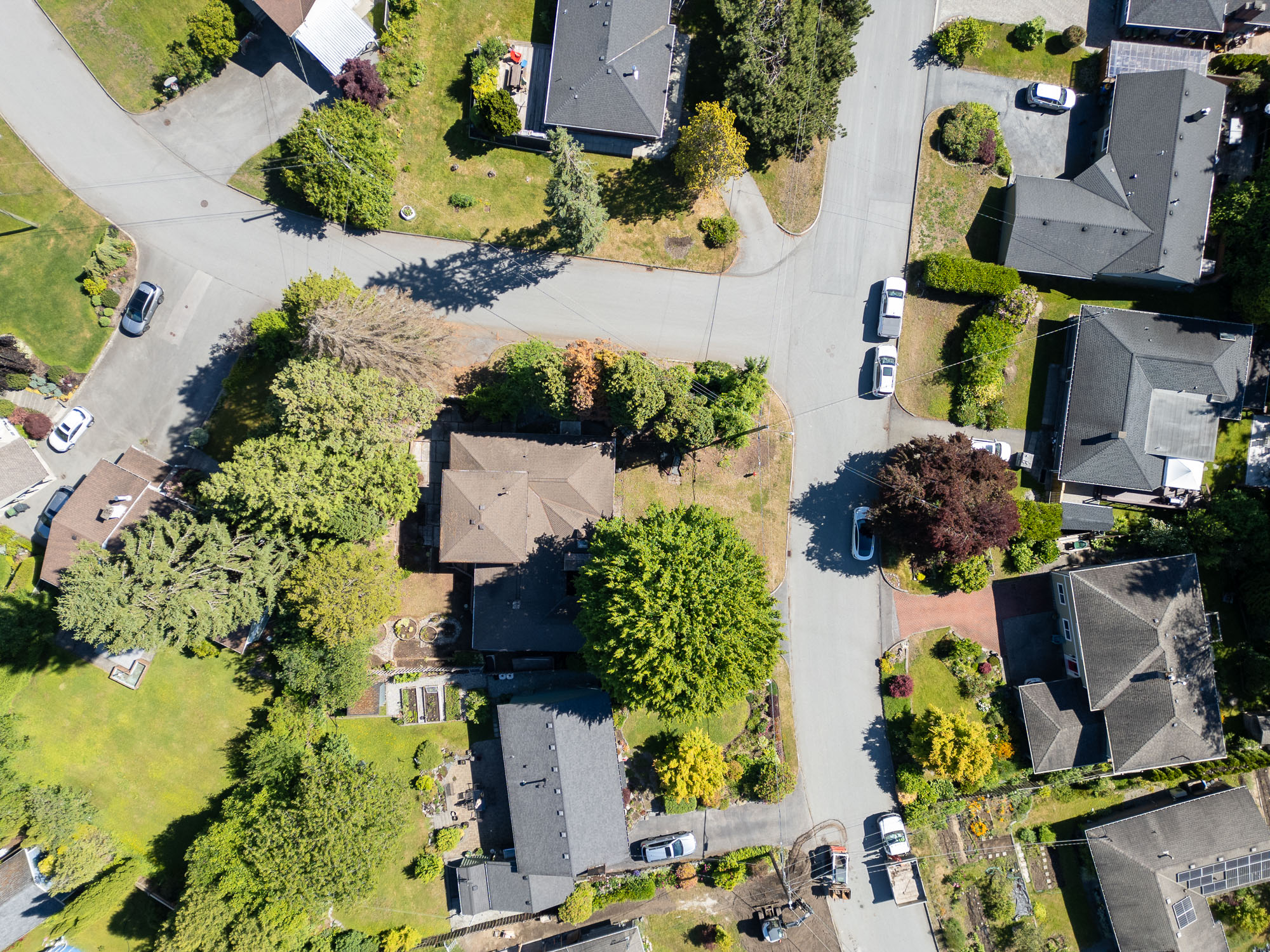 2495 Lauralynn Drive, North Vancouver
