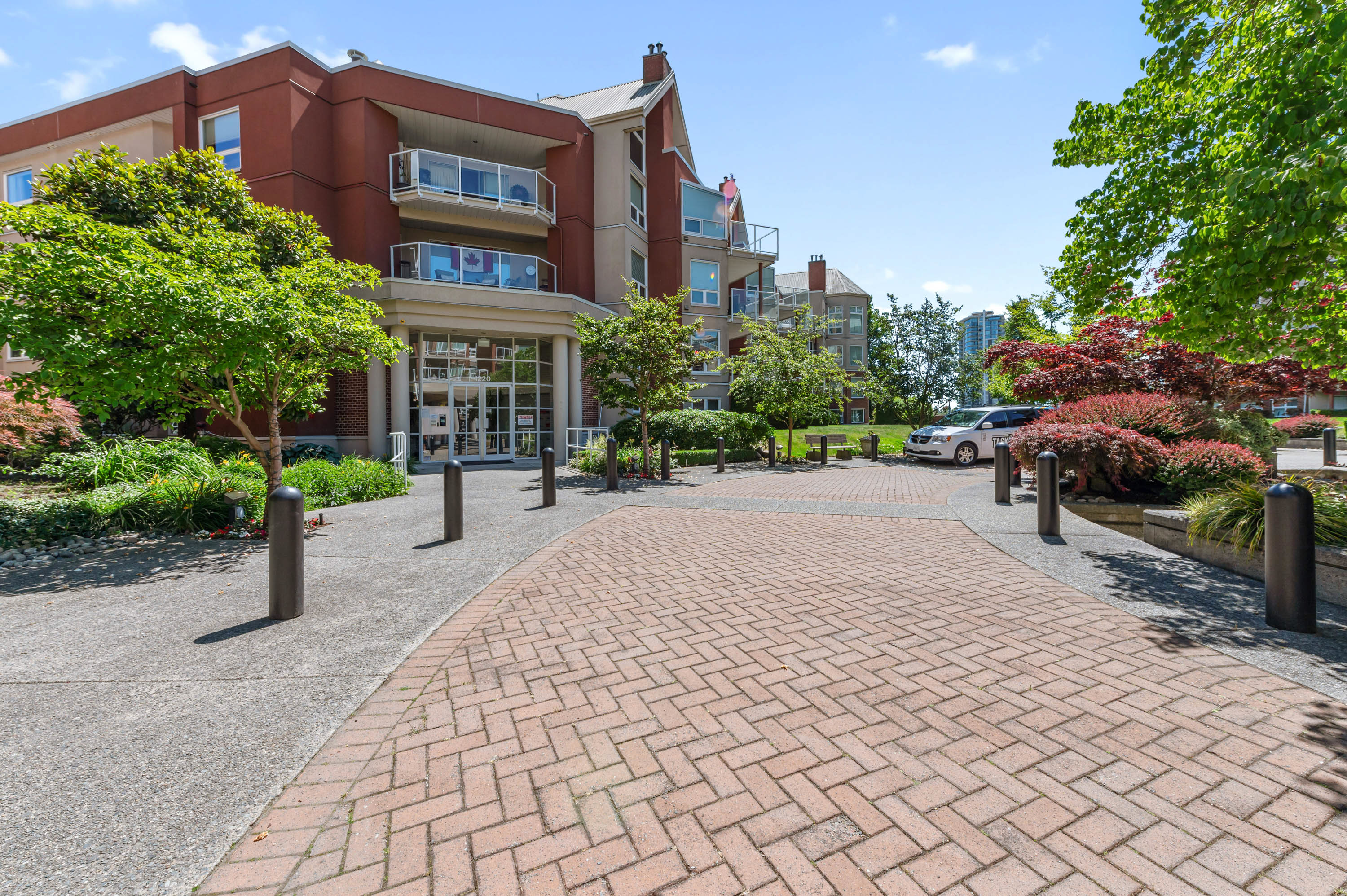 201A - 1220 Quayside Drive, New Westminster