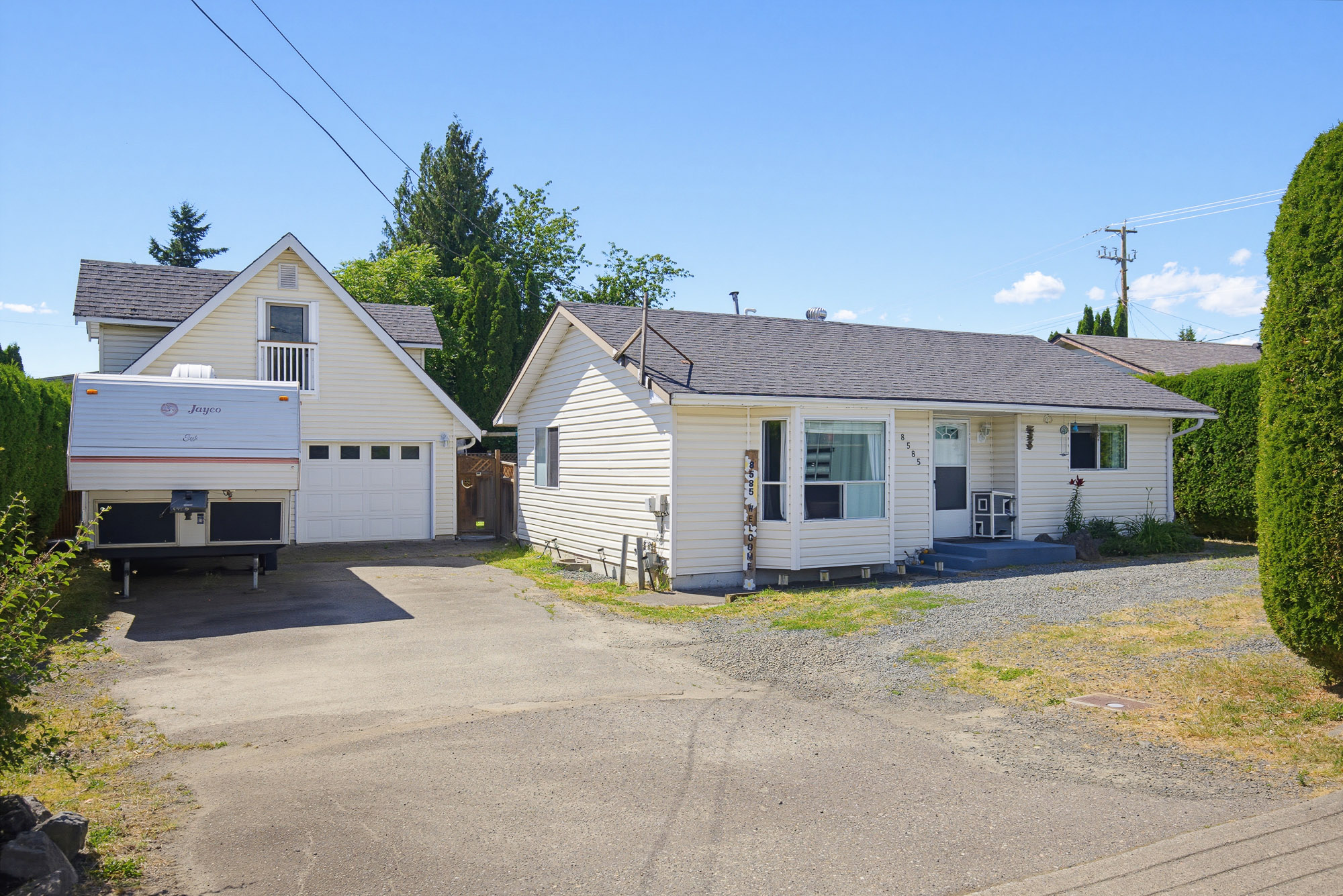 8585 Broadway Road, Chilliwack