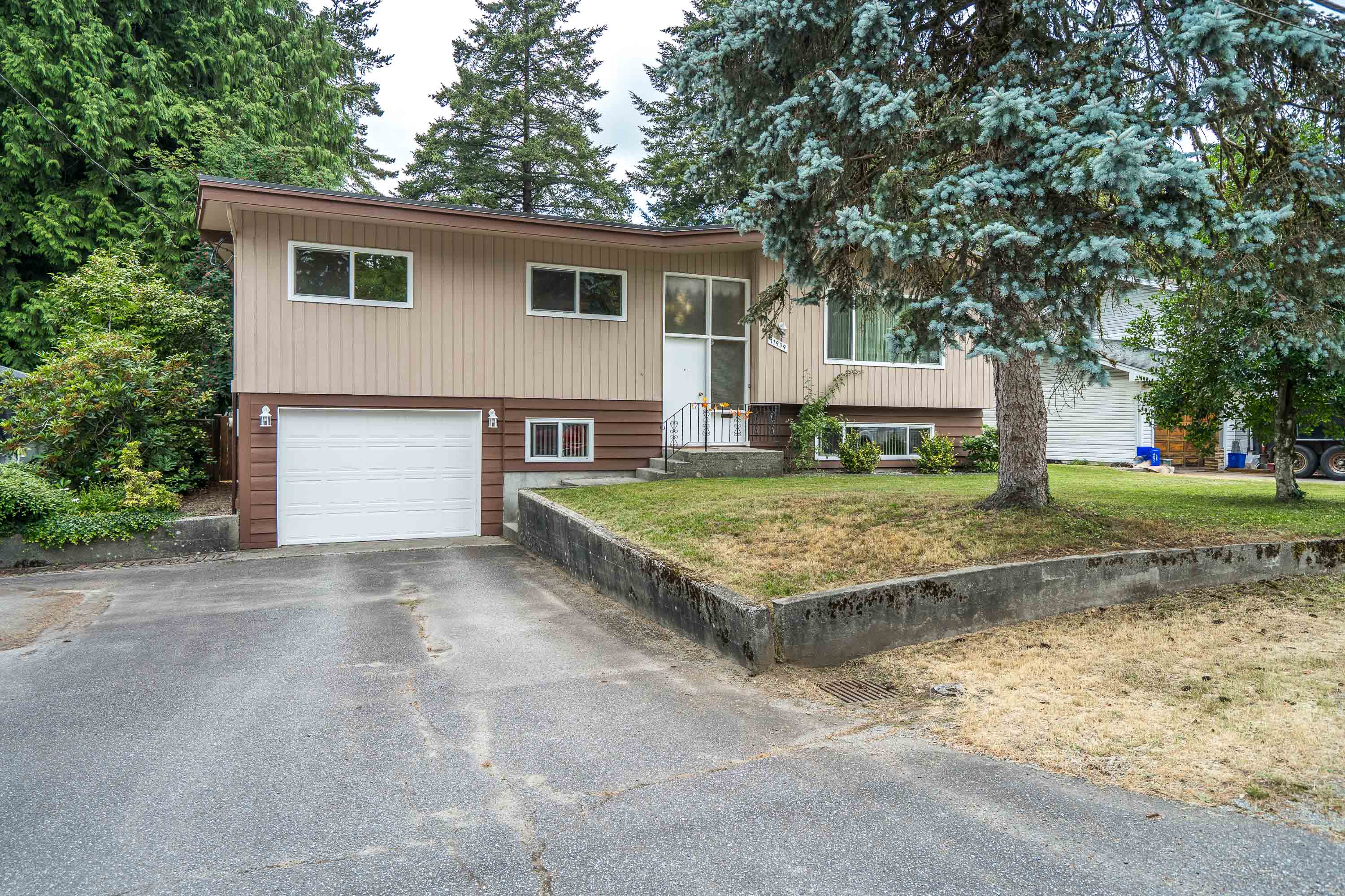 11939 Hall Street, Maple Ridge