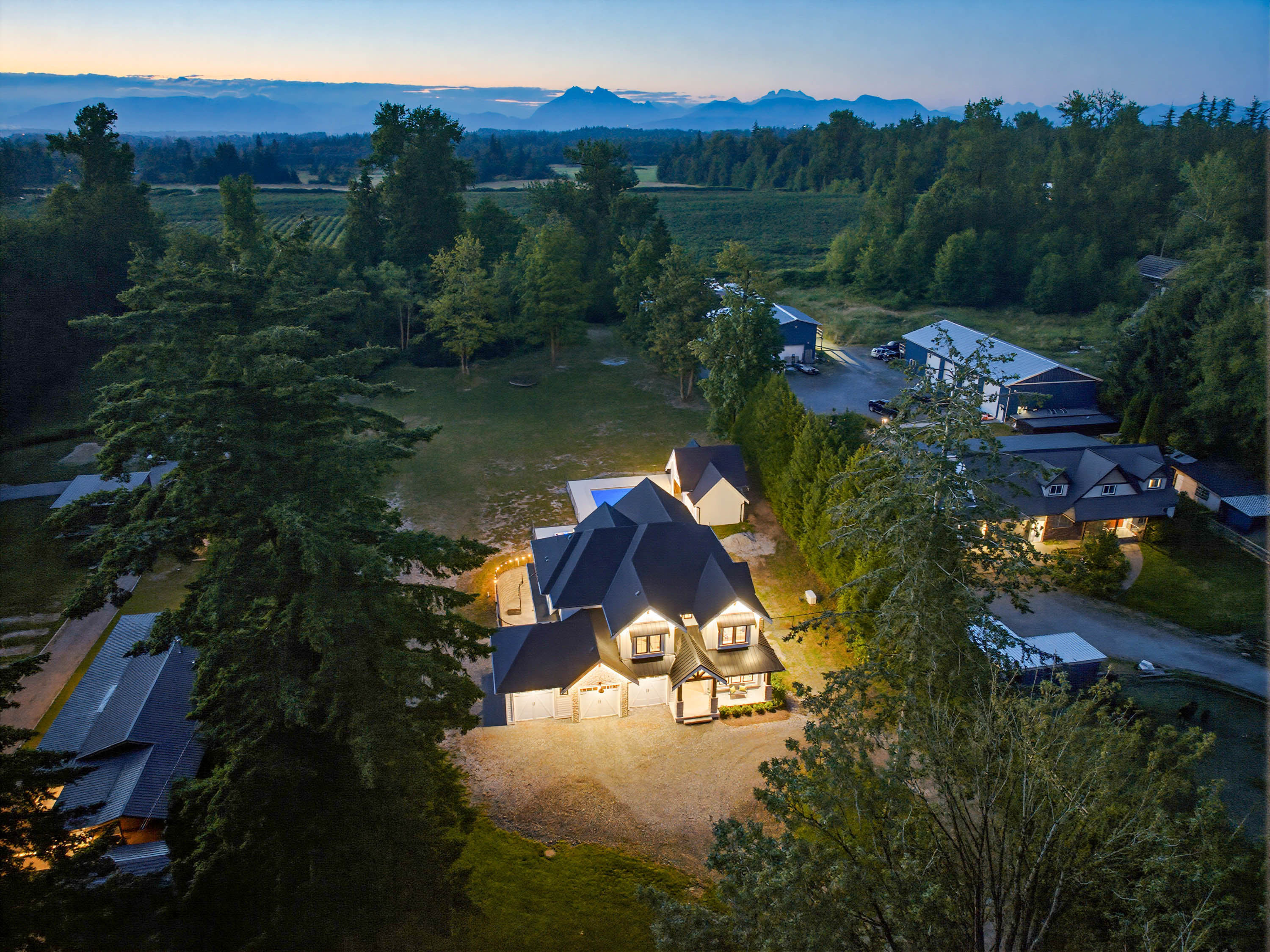 23407 24 Avenue, Langley