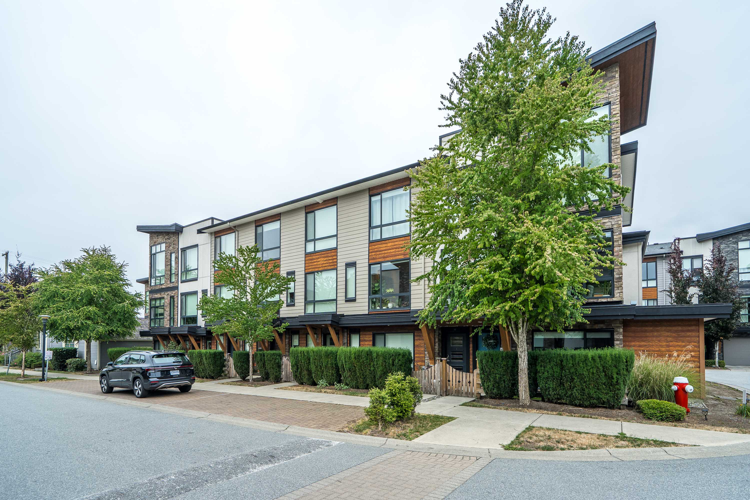 11 - 16488 64 Avenue, Surrey