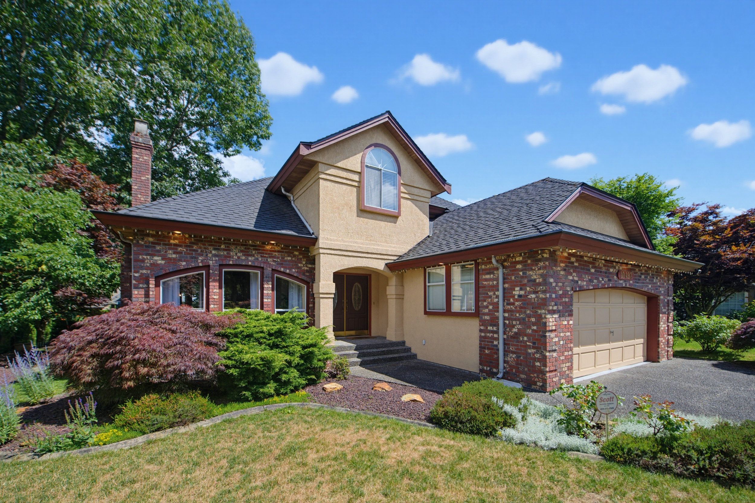 10482 Ashdown Place, Surrey
