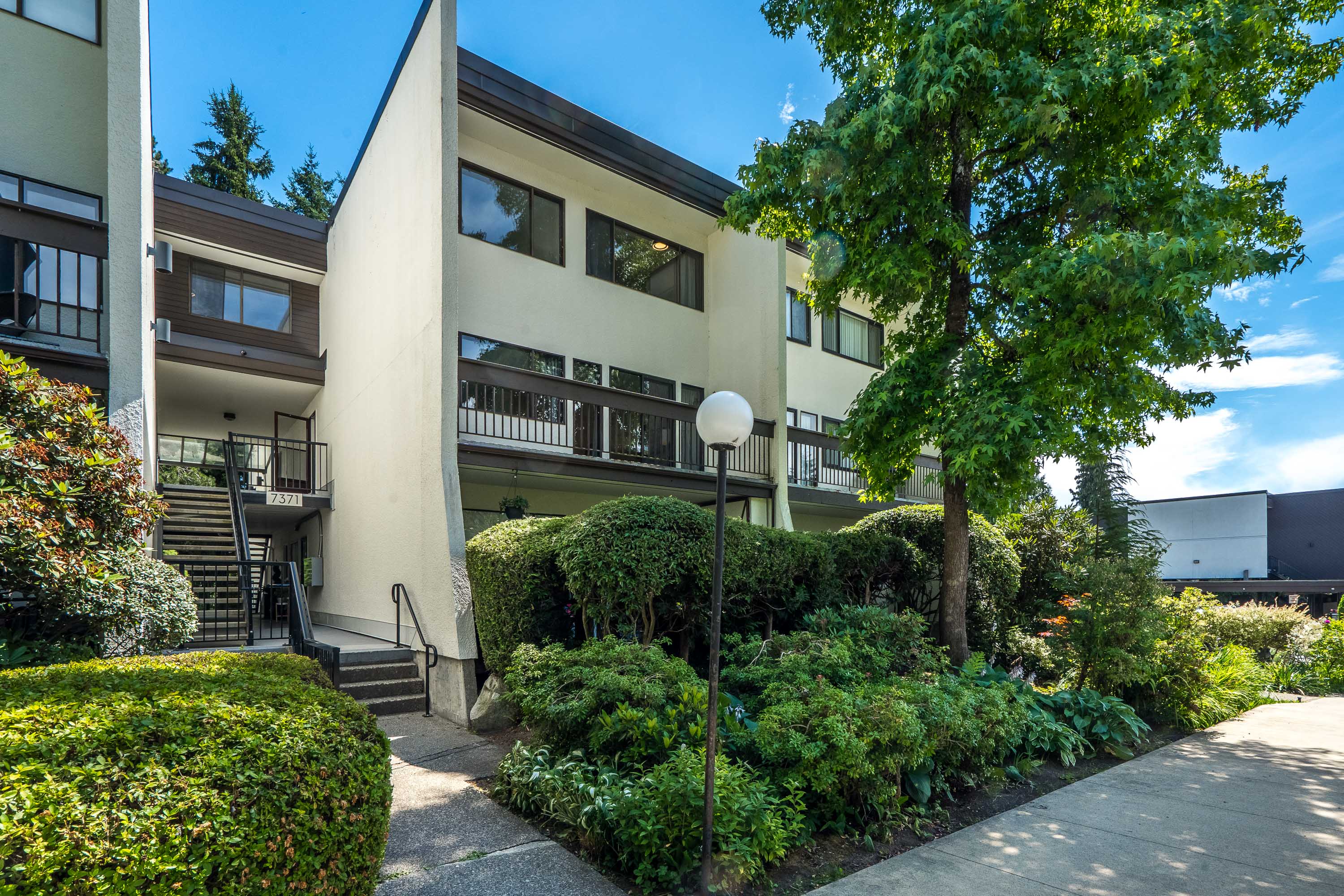 8 - 7371 Montecito Drive, Burnaby