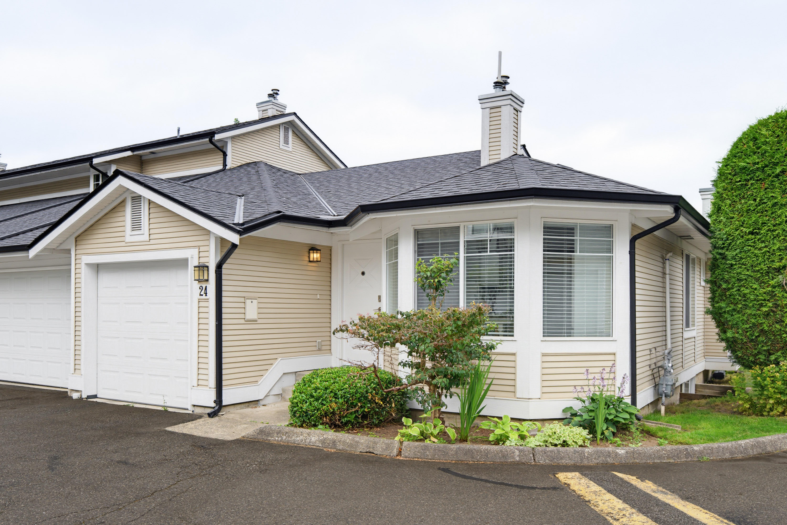 24 - 20761 Telegraph Trail, Langley