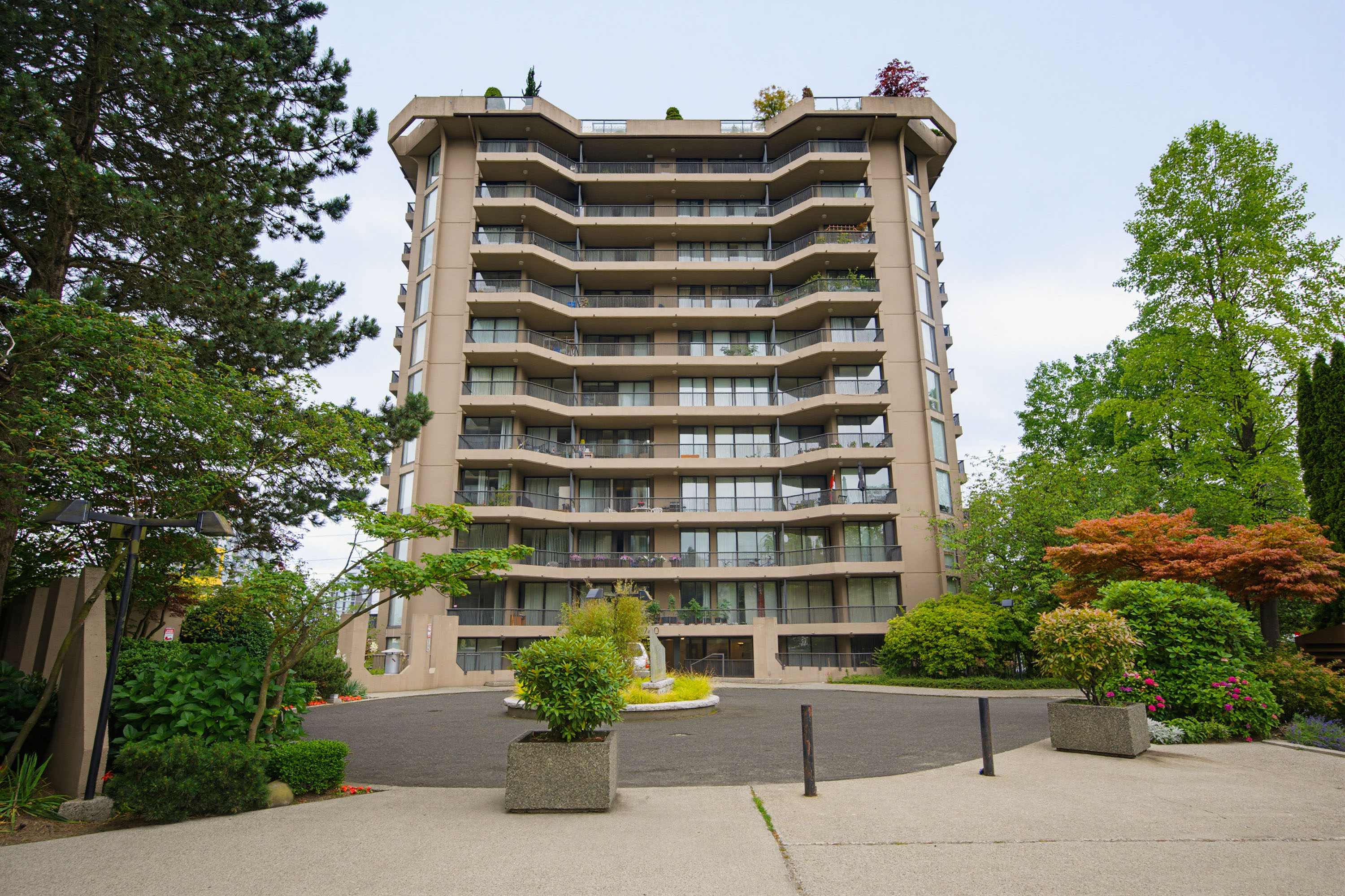 604 - 3740 Albert Street, Burnaby
