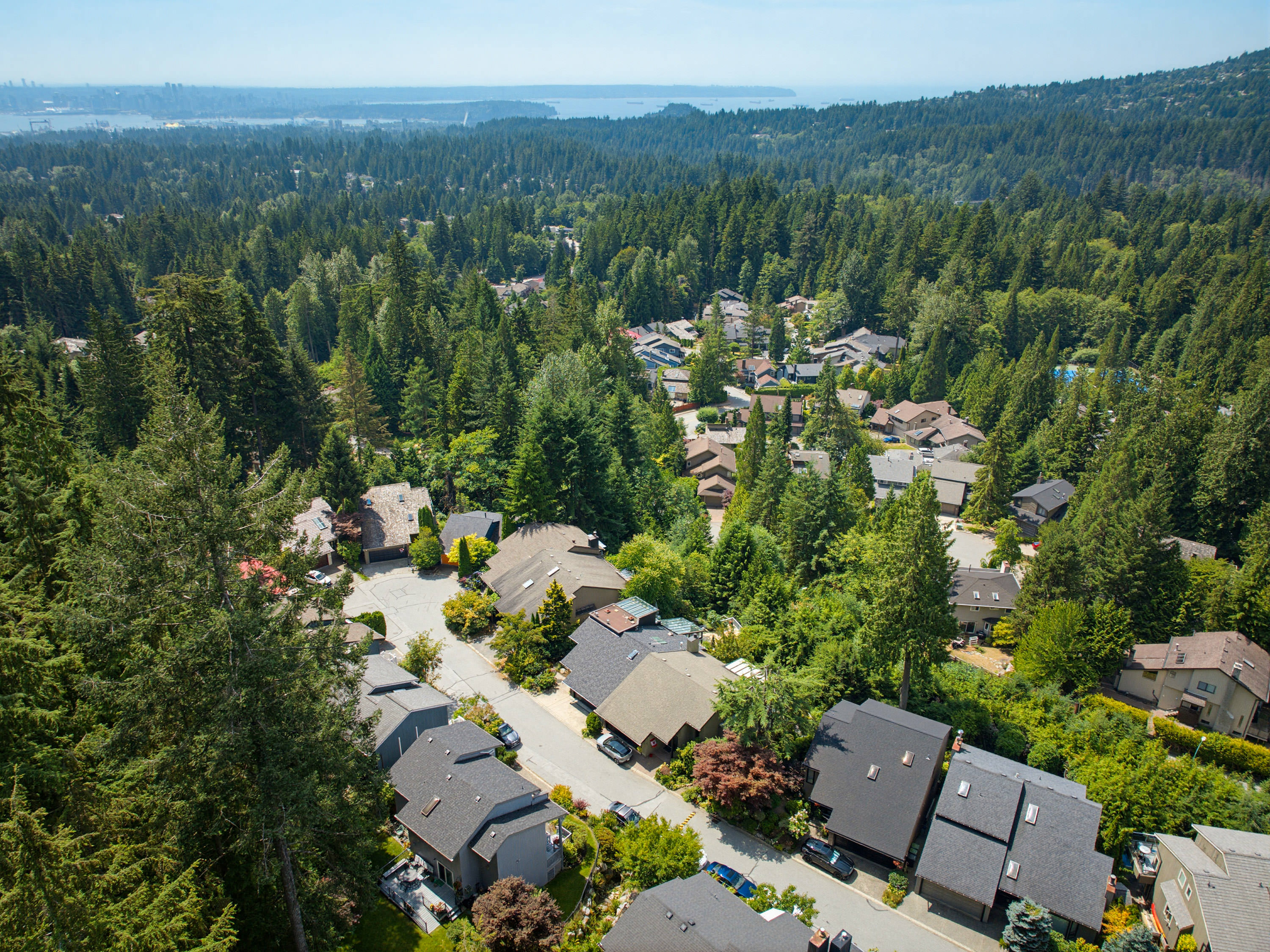 5623 Eagle Court, North Vancouver