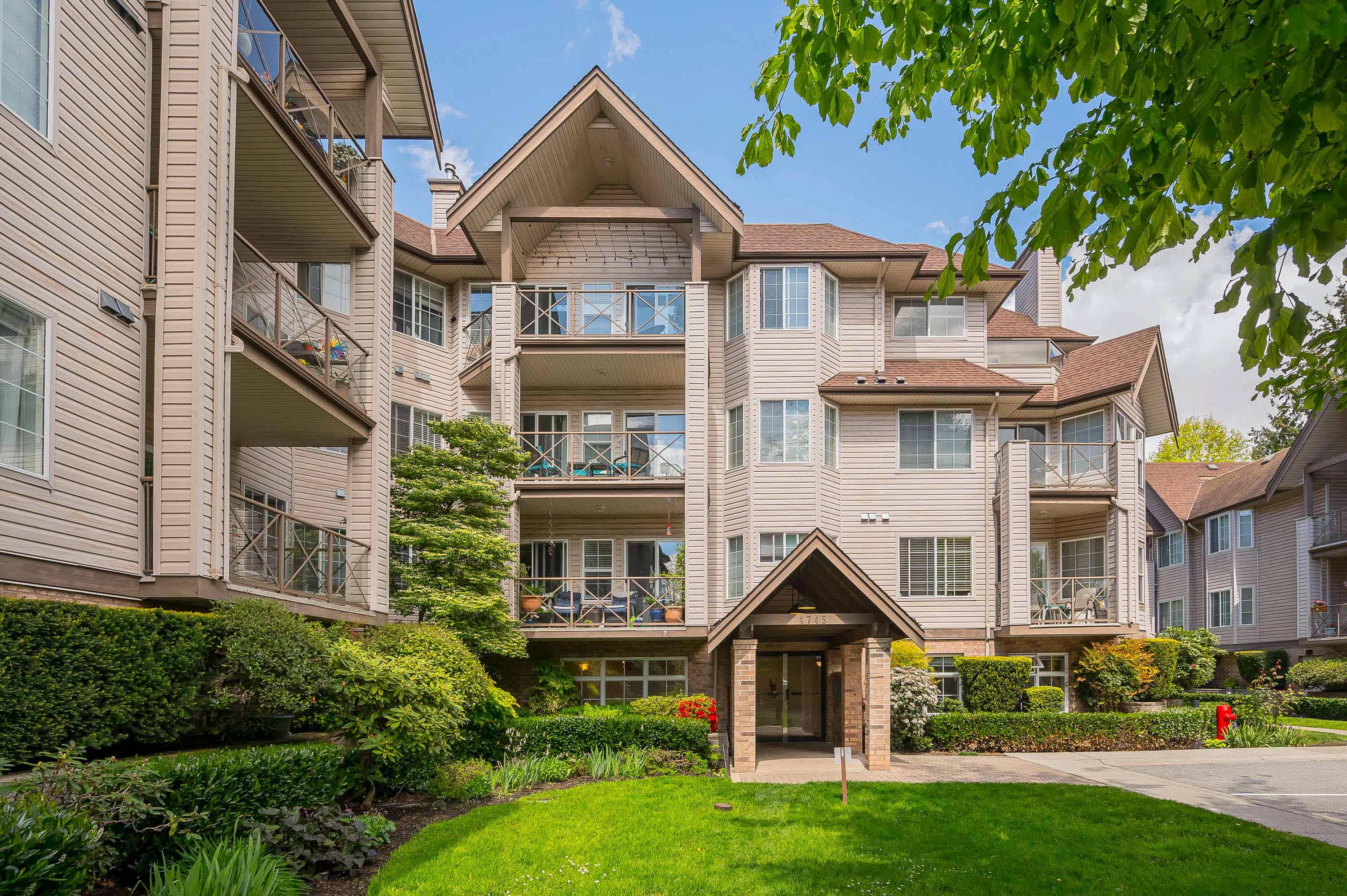 106 - 4745 54A Street, Delta