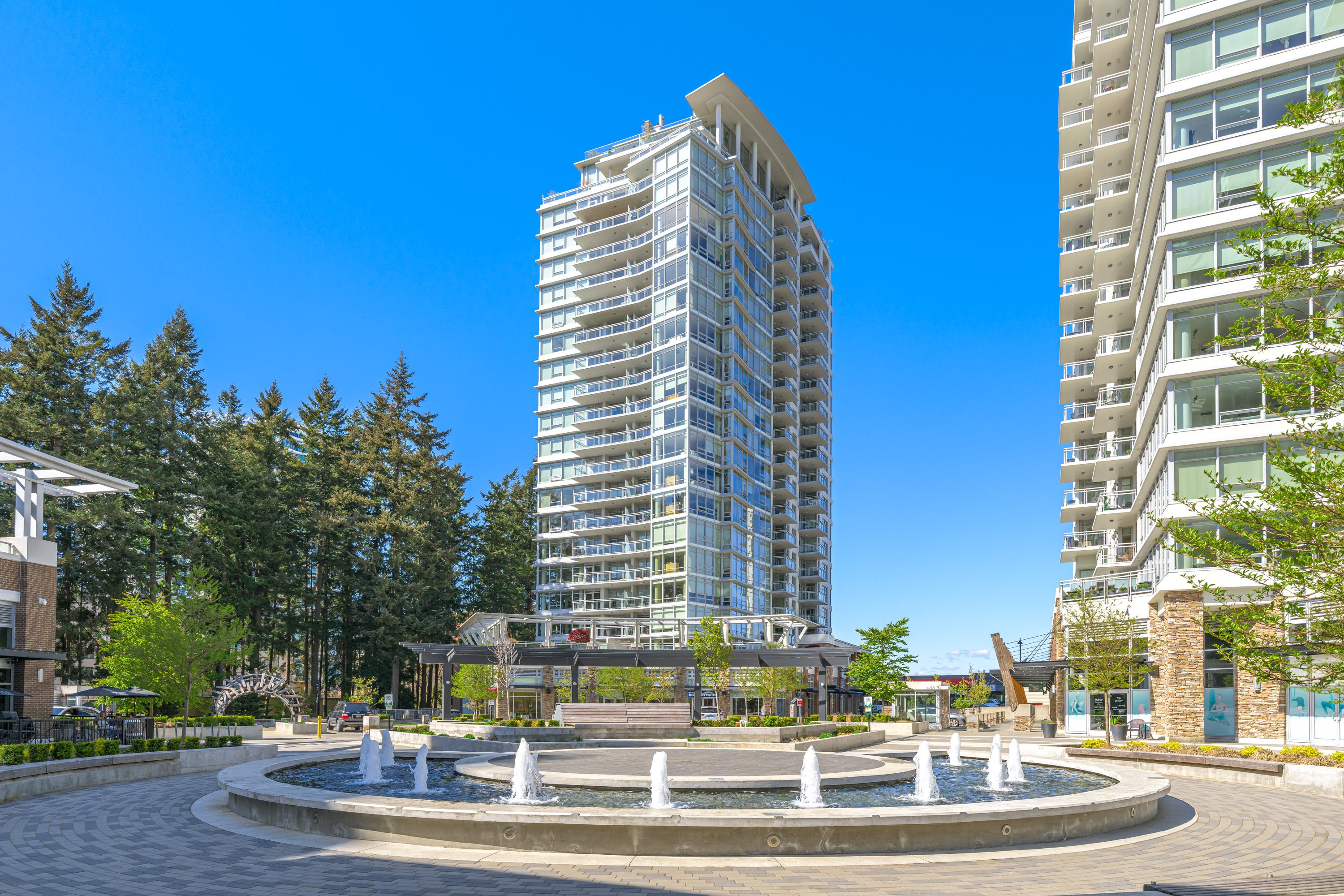 505 - 15152 Russell Avenue, Surrey