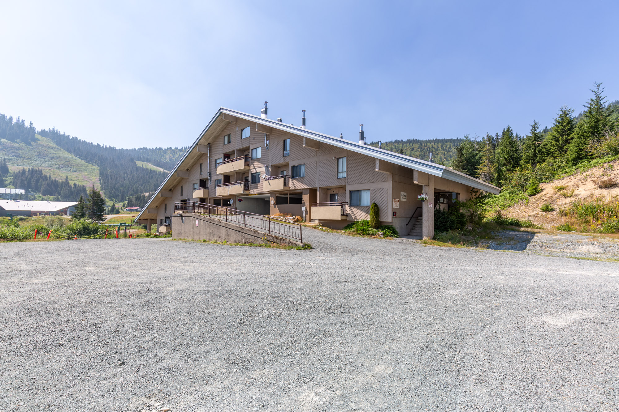 307A - 21000 Enzian Way, Agassiz