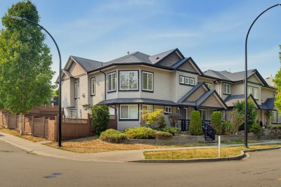 Virtual tour for Duncan J Moffat and Matt Miri