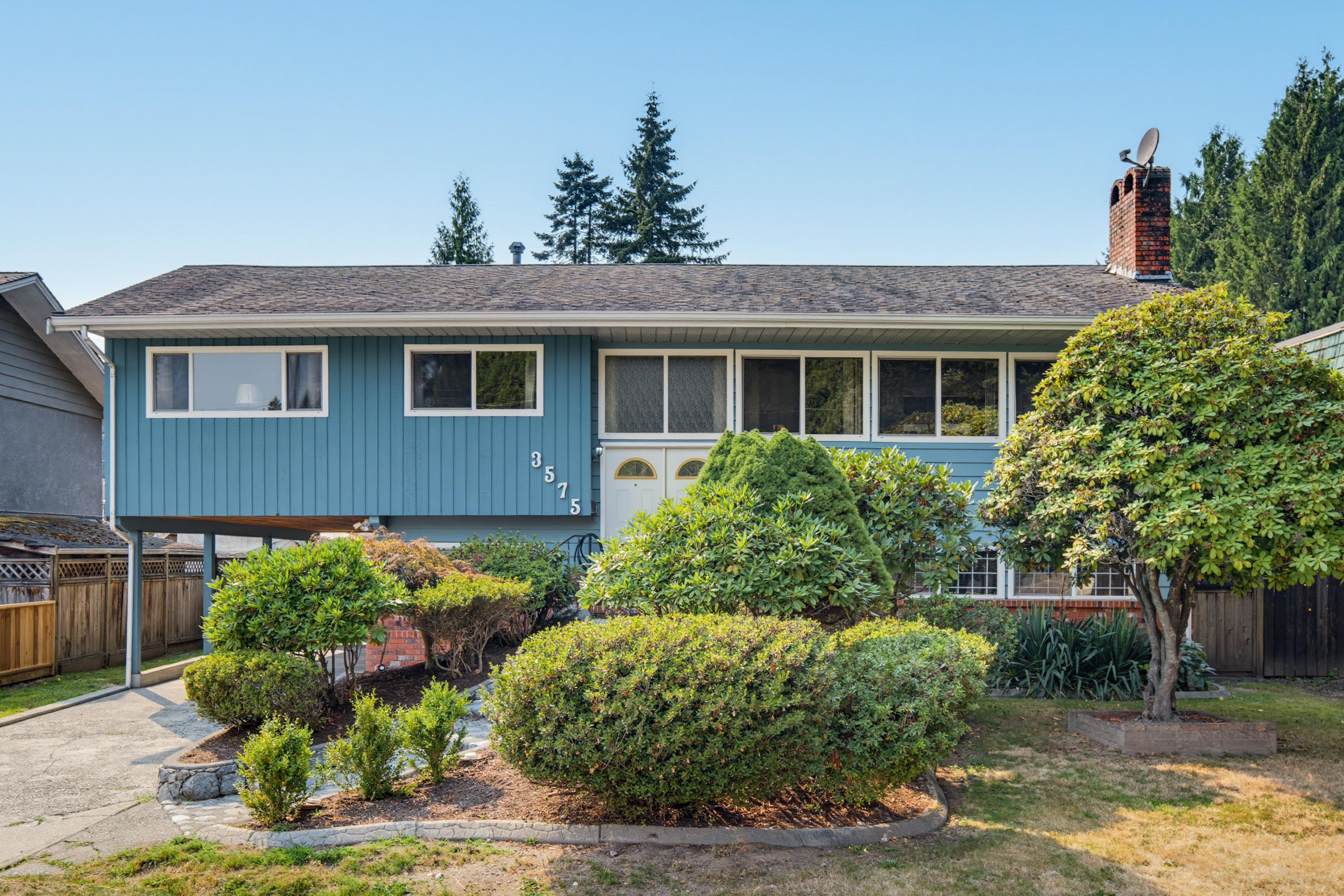 3575 Coast Meridian Road, Port Coquitlam