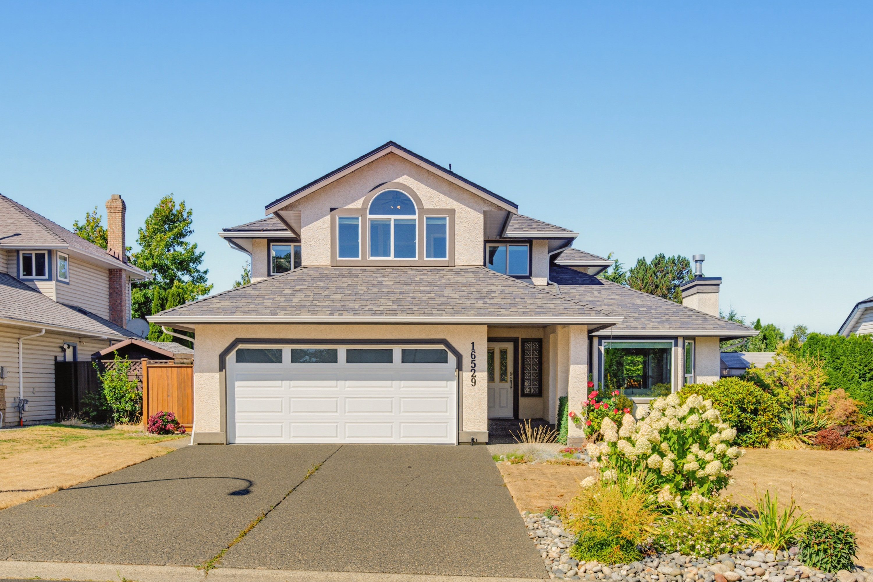 16529 85 Avenue, Surrey