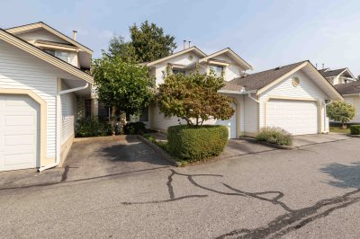 Virtual tour for Michelle Perreault Real Estate Group
