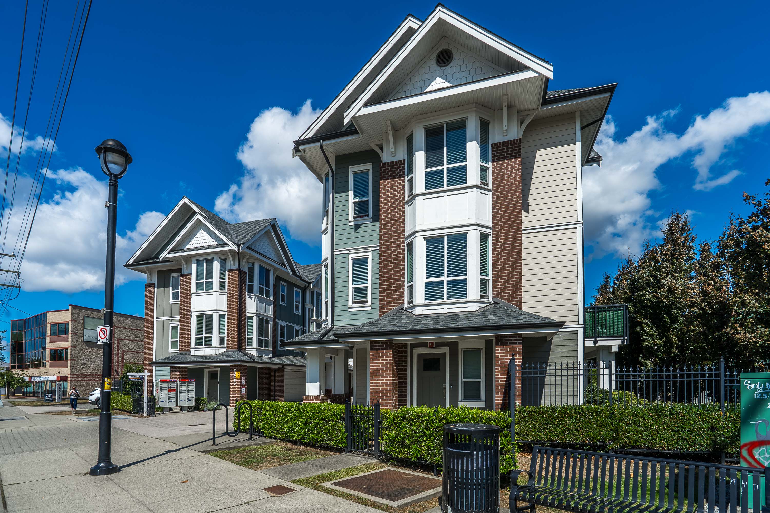 1 - 20723 Fraser Highway, Langley