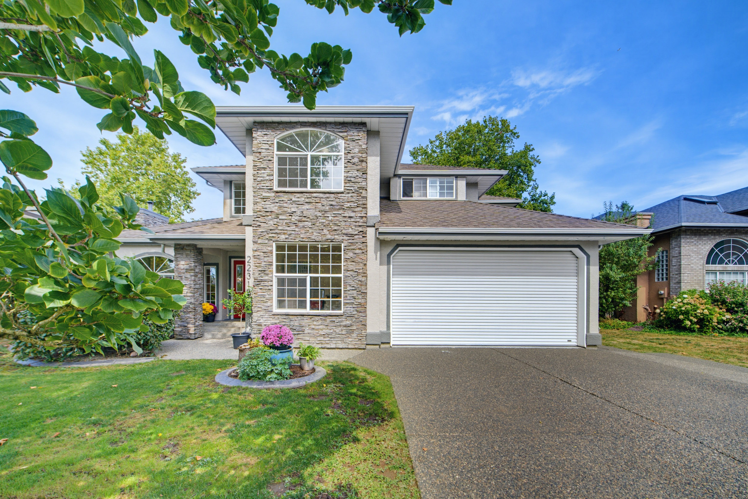 22315 47A Avenue, Langley