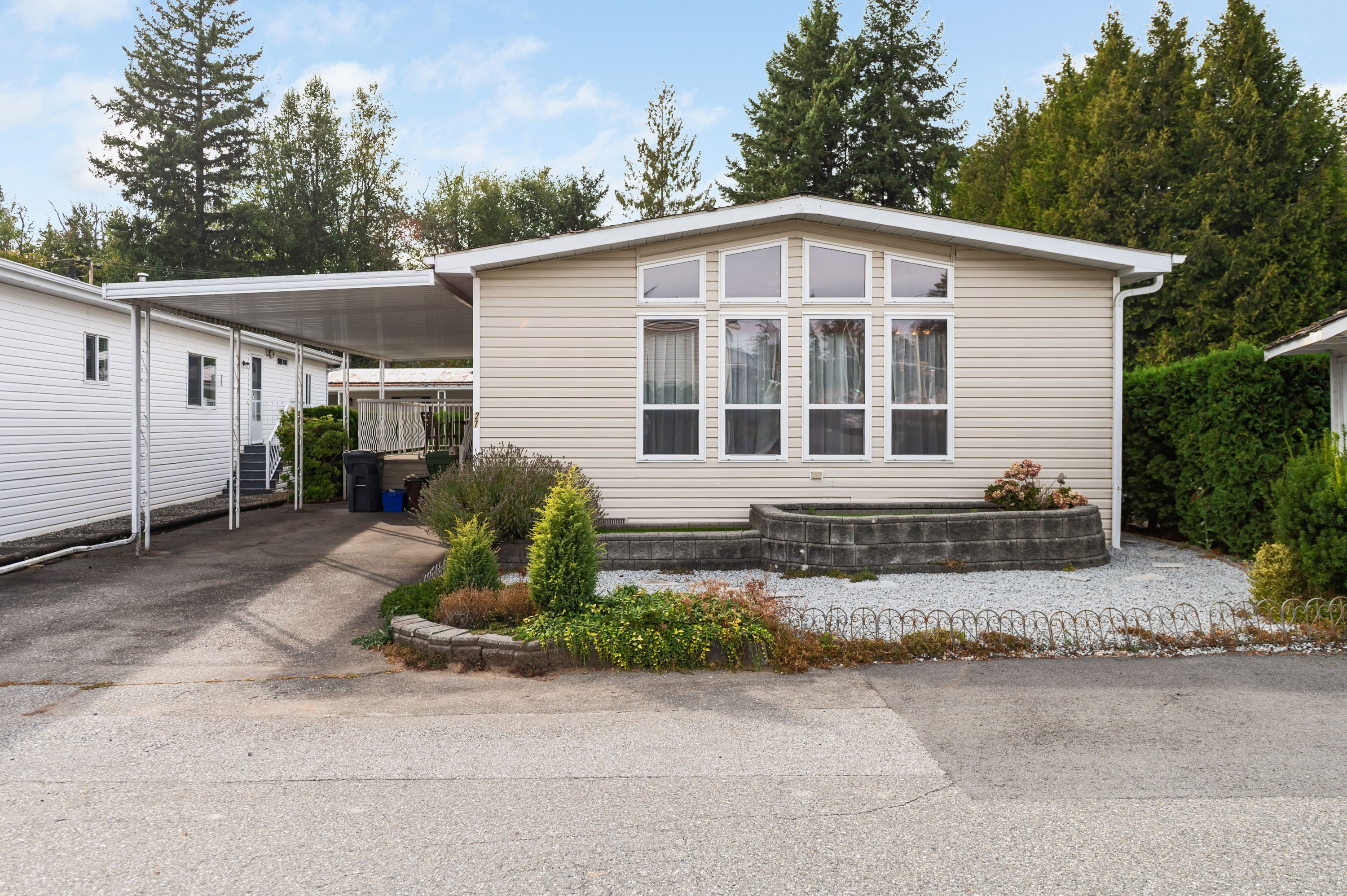 27 - 24330 Fraser Highway, Langley