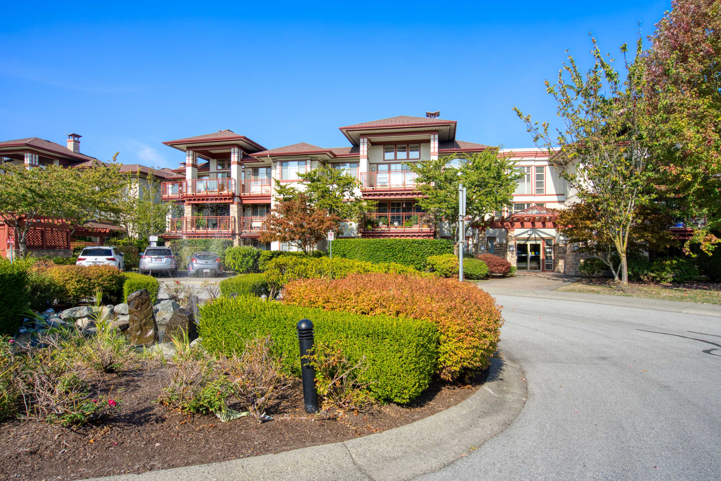 201 - 16499 64 Avenue, Surrey
