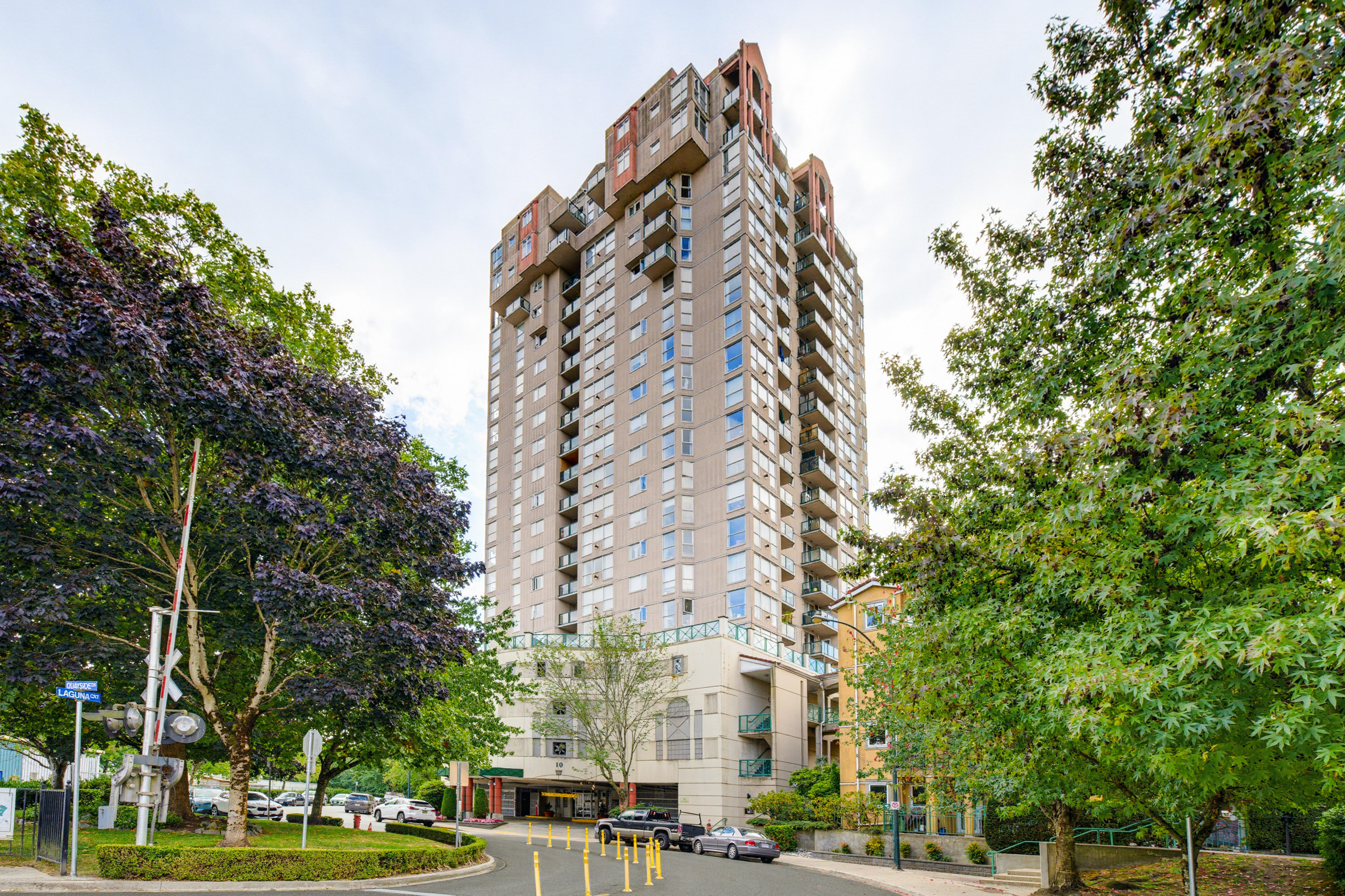 2205 - 10 Laguna Court, New Westminster