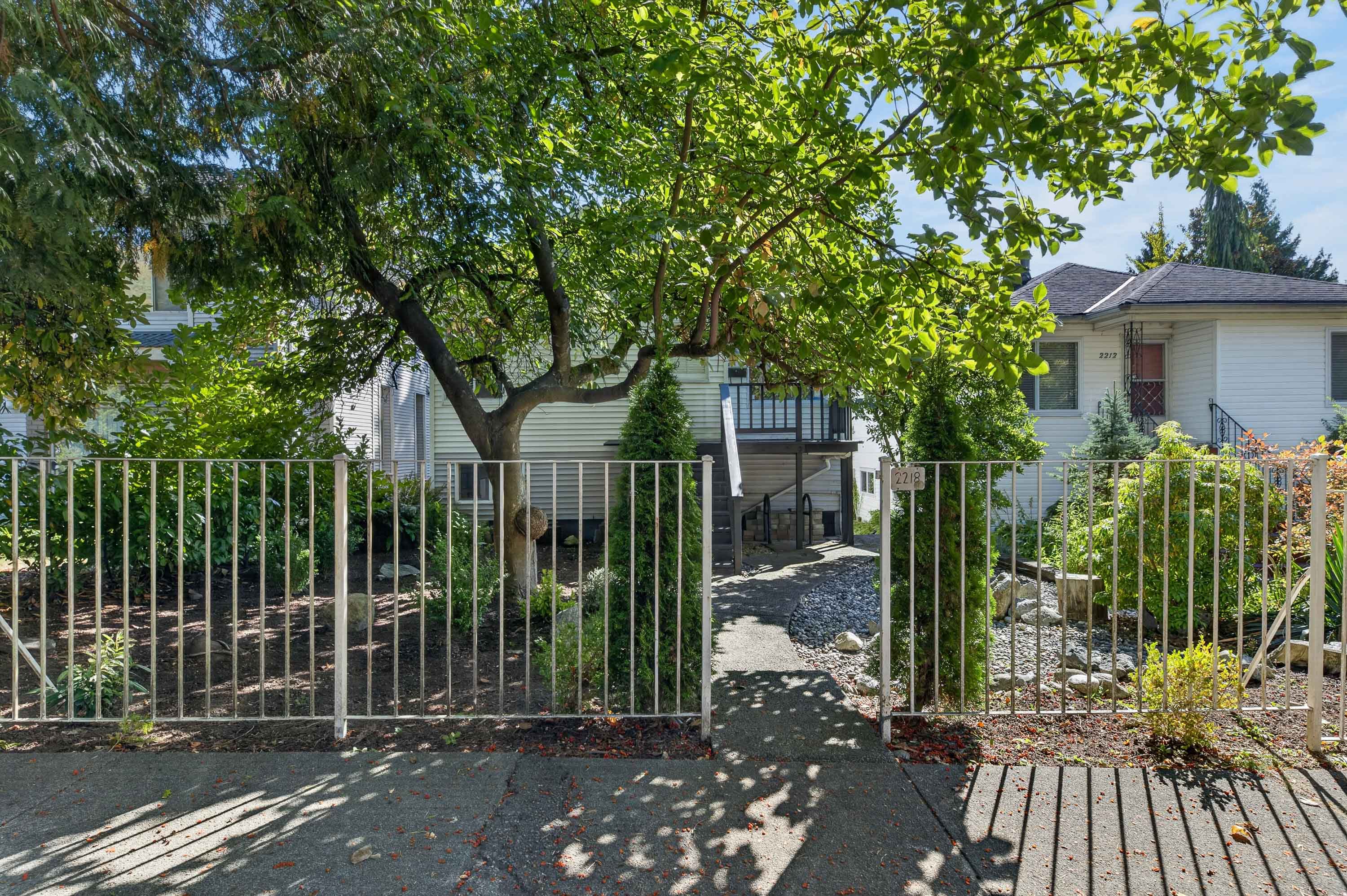 2218 E 11 Avenue, Vancouver
