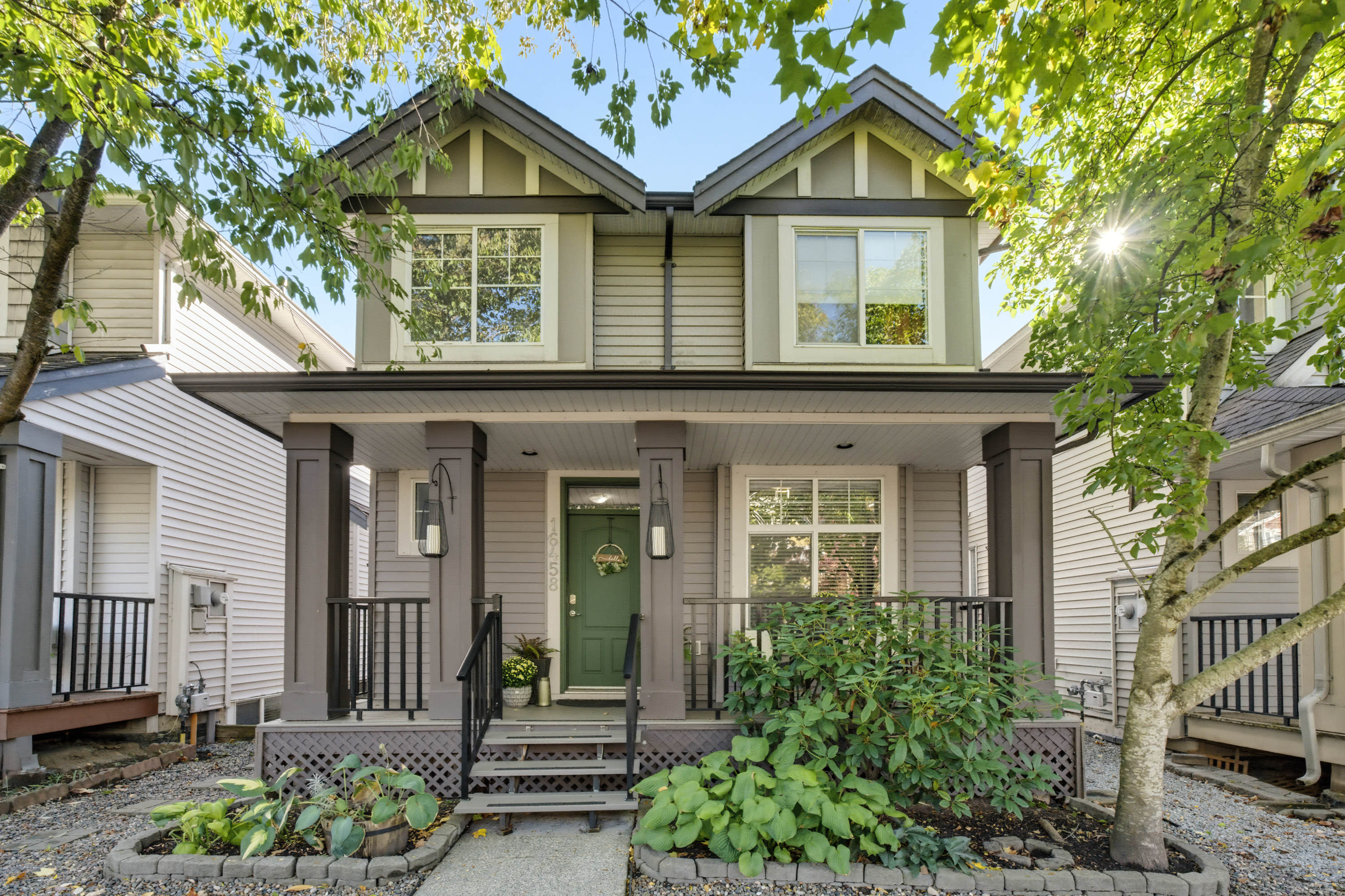 16458 60 Avenue, Surrey