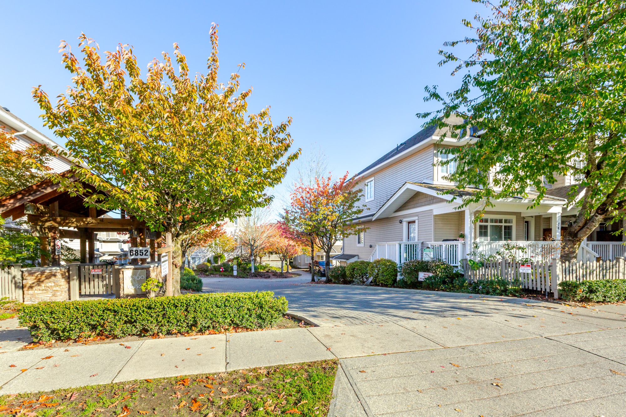 73 - 6852 193 Street, Surrey