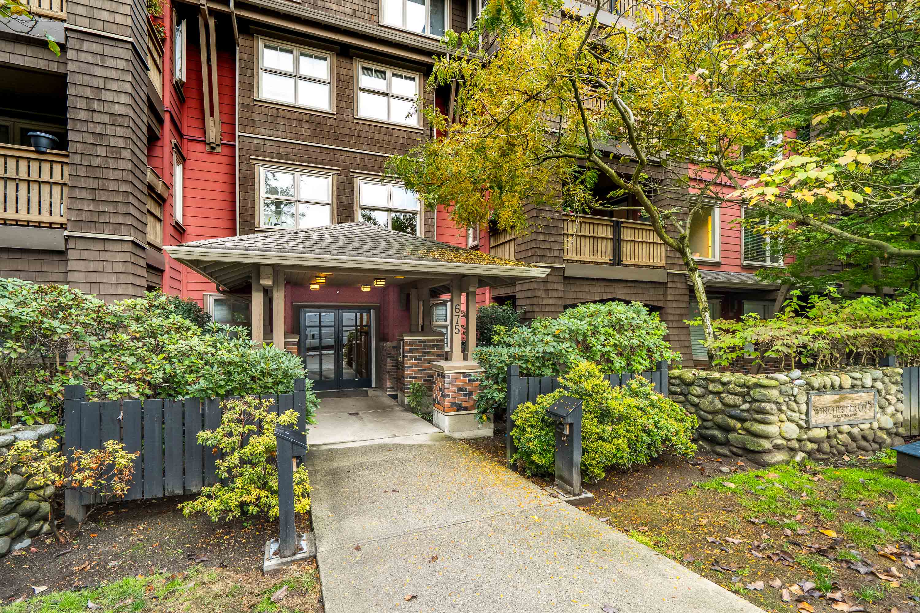 108 - 675 Park Crescent, New Westminster