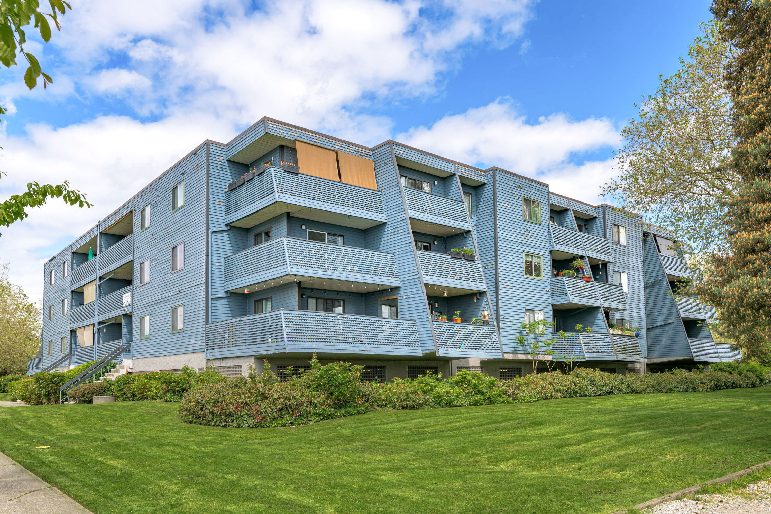215 - 5906 176A Street, Surrey
